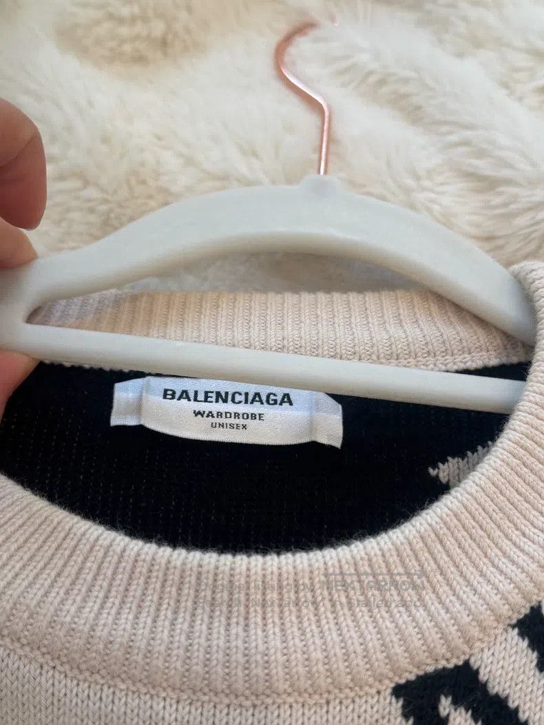 Balenciaga Balenciaga Logo-printed round-neck long-sleeve knit top Size XS / US 0-2 / IT 36-38 - 4 Thumbnail