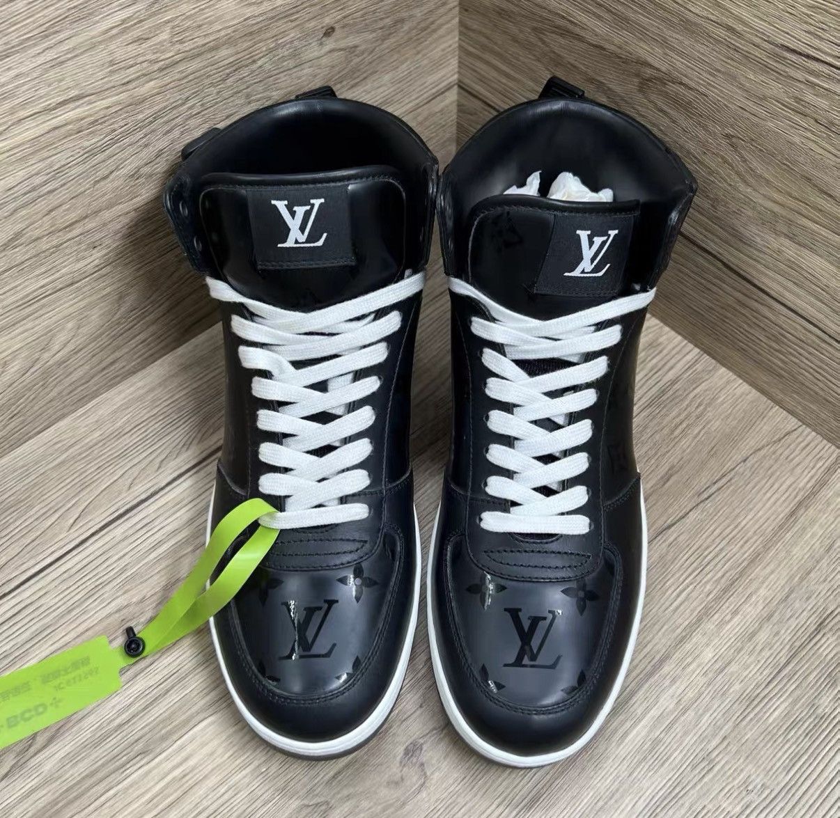 Louis Vuitton Louis Vuitton Rivoli Black Monogram High-Top Sneakers J41 Size US 8 / EU 41 - 3 Thumbnail