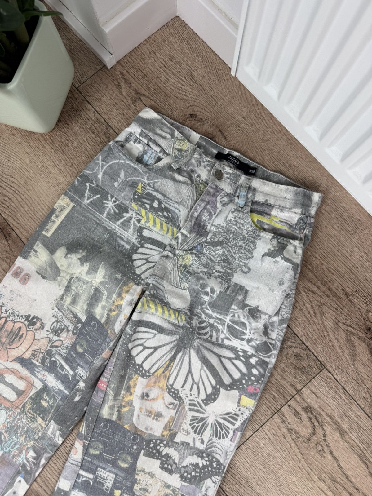 Jaded London Jaded London Graffiti Print Wide Leg skate Pants Jeans 26 28 Size 26" / US 2 / IT 38 - 5 Thumbnail