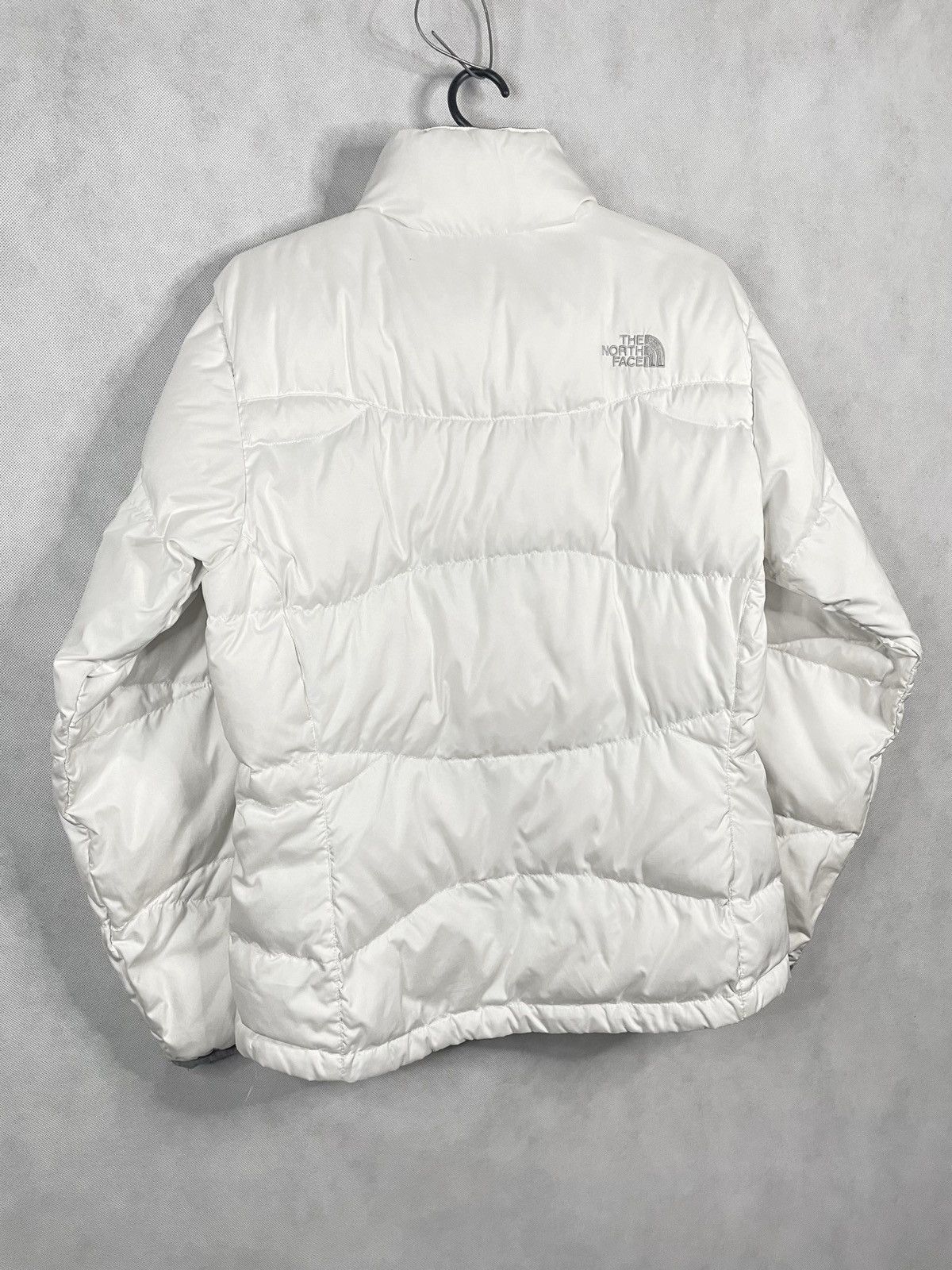 The North Face × Vintage 💥White Vintage Y2k The North Face Puffer Jacket Nuptse 700 Size M / US 6-8 / IT 42-44 - 9 Thumbnail
