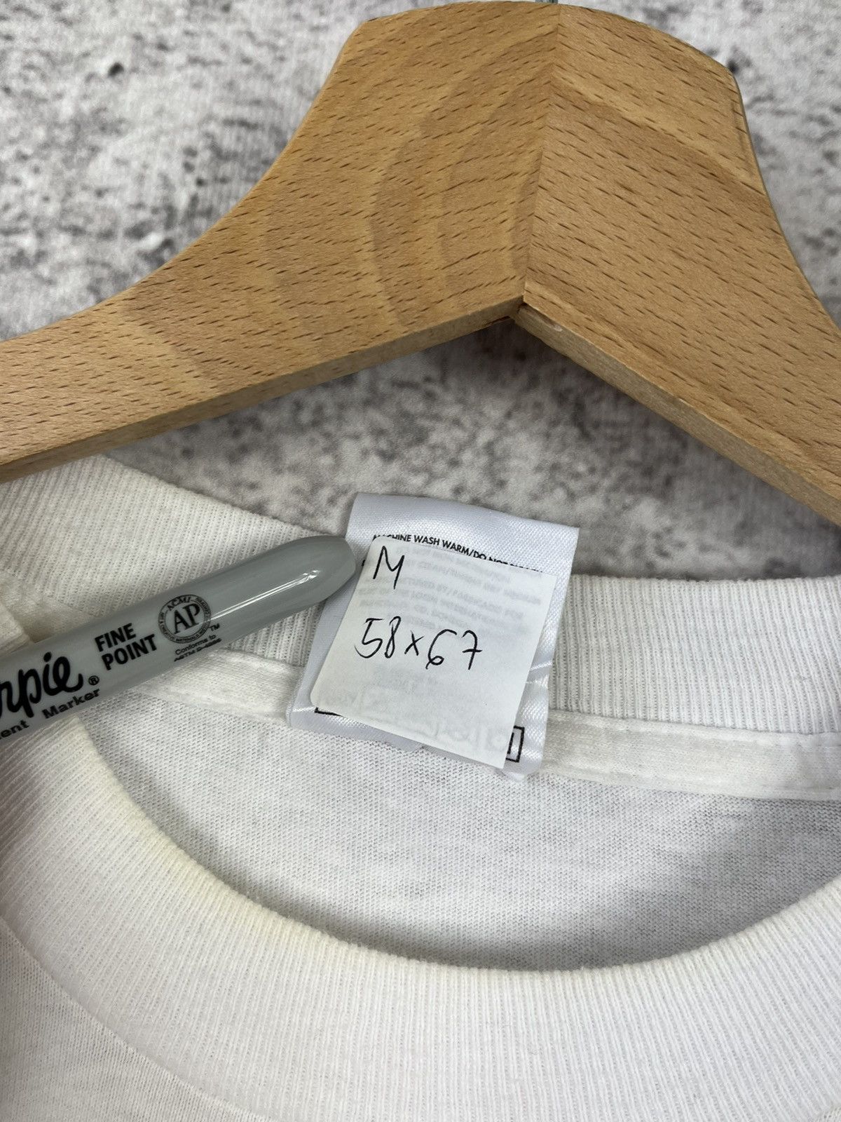 Fruit Of The Loom × Vintage No Frills - box logo vintage t-shirt (M) Size US XL / EU 56 / 4 - 5 Thumbnail