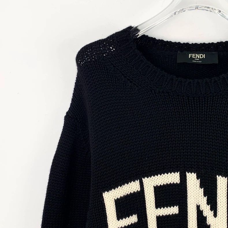 Fendi FENDI Black logo letter inlaid crewneck long-sleeve knit s Size US M / EU 48-50 / 2 - 3 Thumbnail