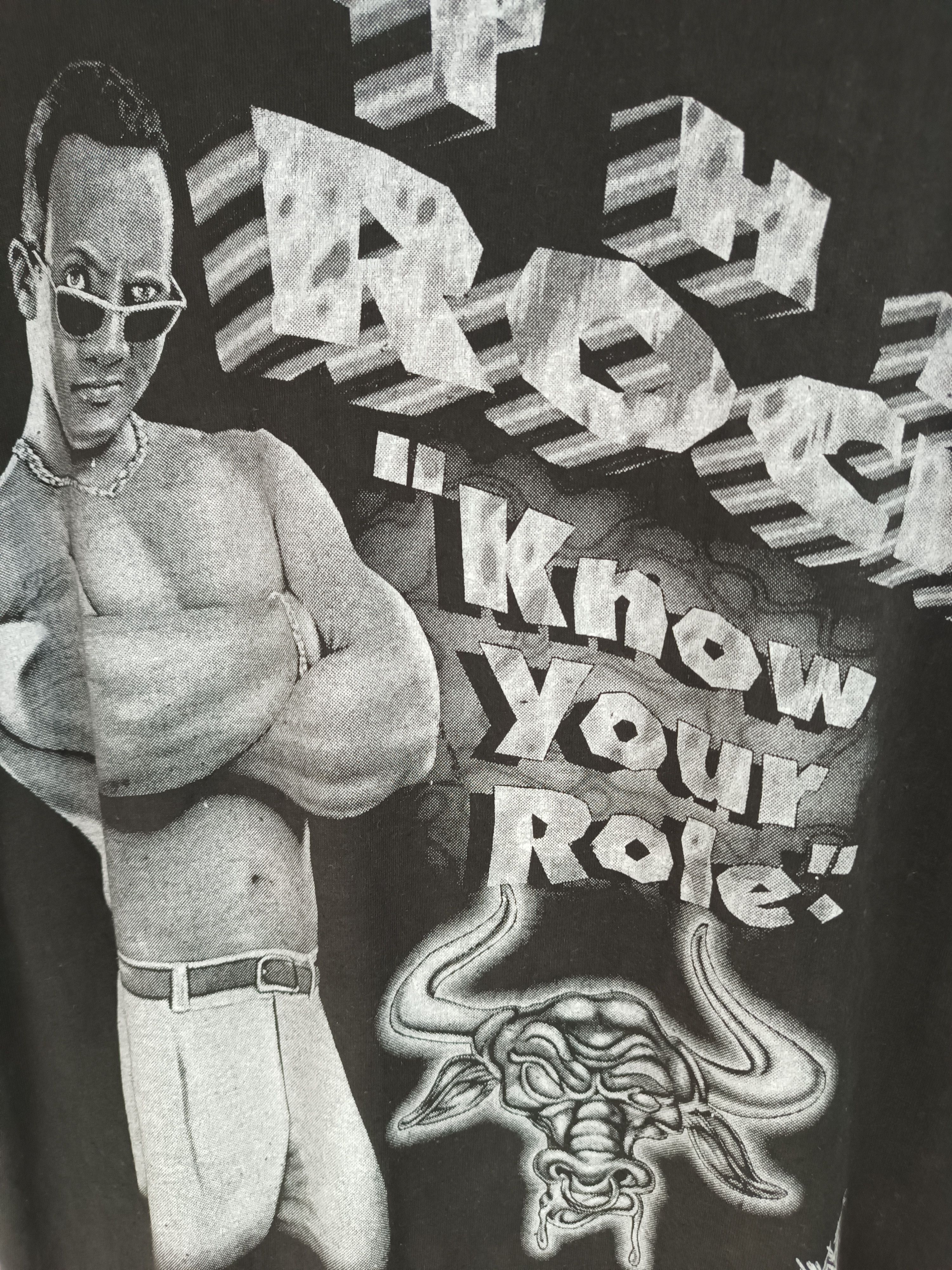 Vintage VINTAGE THE ROCK KNOW YOUR ROLE WWE WWF BOOTLEG TEE Size US S / EU 44-46 / 1 - 13 Thumbnail