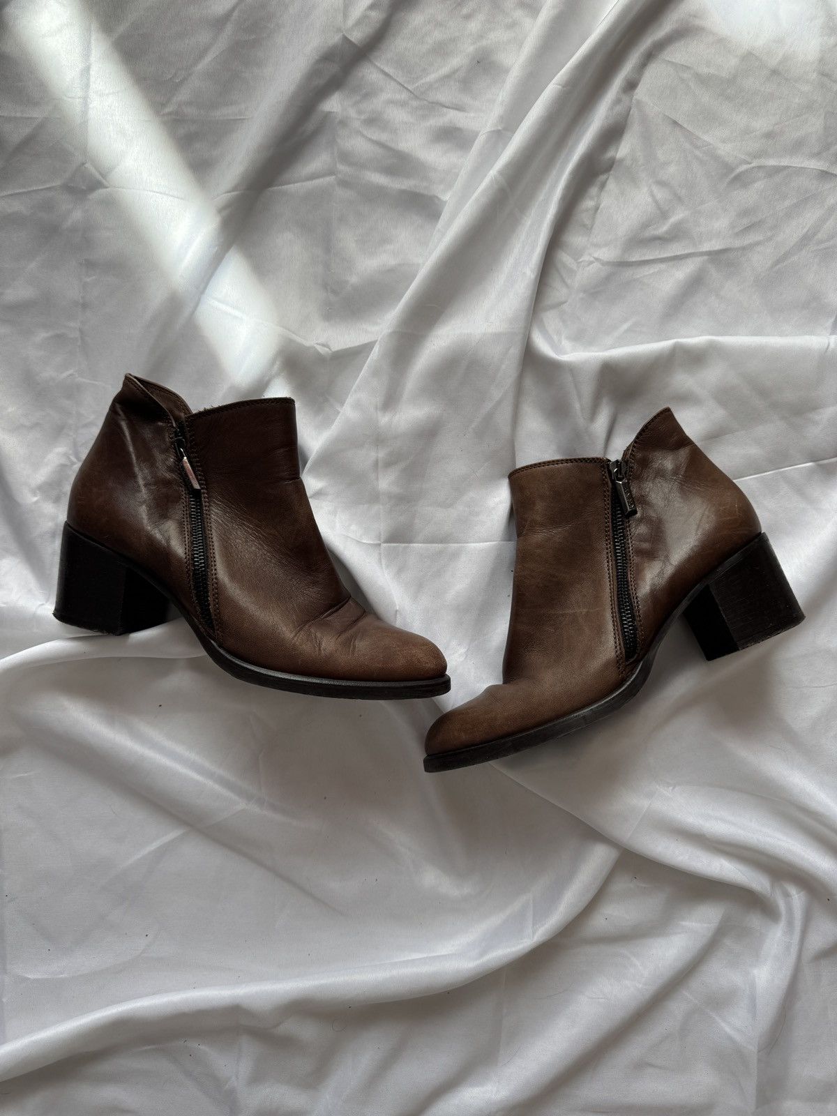 Hysteric Glamour Avant Garde Vintage Double Zip Real Faded Leather Heel Boots Size US 8 / IT 38 - 1 Thumbnail