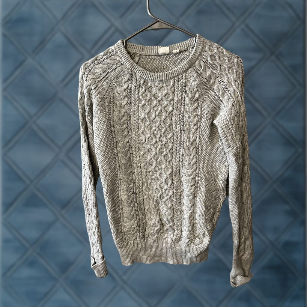 Gap Gap Womens Gray Cable Knit Pullover Sweater XS Long Sleeve Crew Neck Size XS / US 0-2 / IT 36-38 - 1 Thumbnail