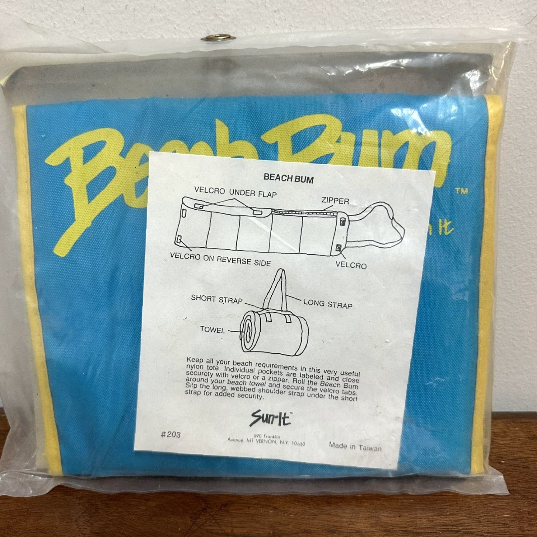 Vintage VINTAGE Beach Bum Sling Bag Pouch Towel Holder Nylon Tote Beach Pool NEW NOS Beach Bum Bag Nylon Tote Sling Bag for Adults Unisex 1980s Size ONE SIZE - 5 Thumbnail