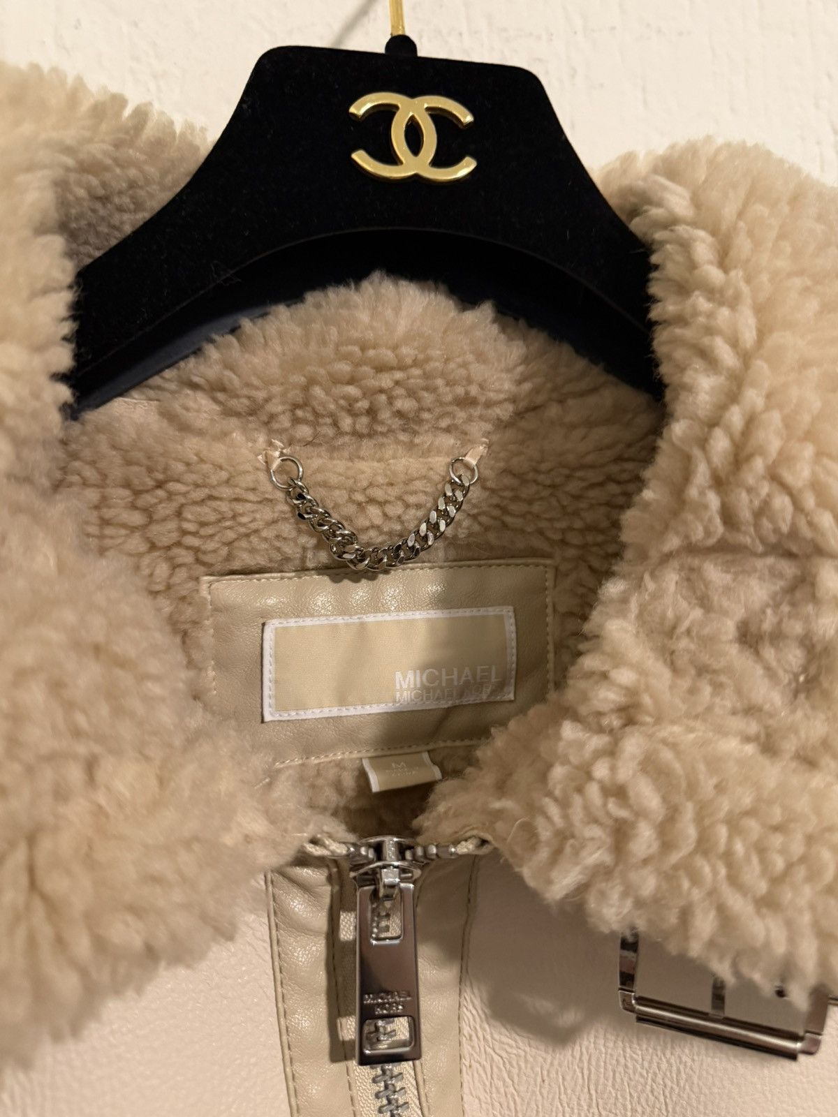 Michael Kors Michael Kors shearling jacket size medium Size M / US 6-8 / IT 42-44 - 4 Thumbnail