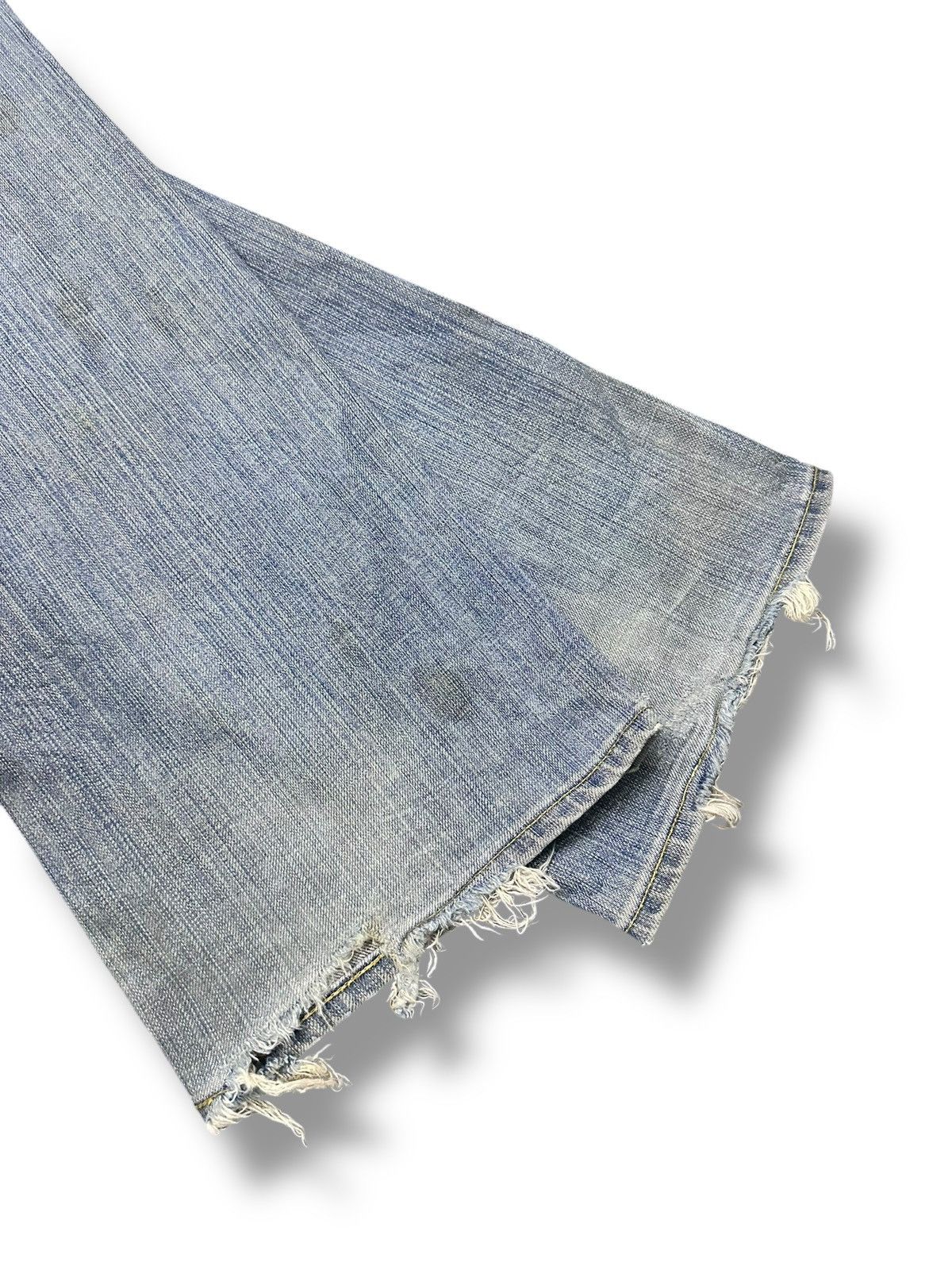Uniqlo Uniqlo Distressed Japan Denim Straight Leg Jeans Faded Wash Size US 33 - 13 Thumbnail