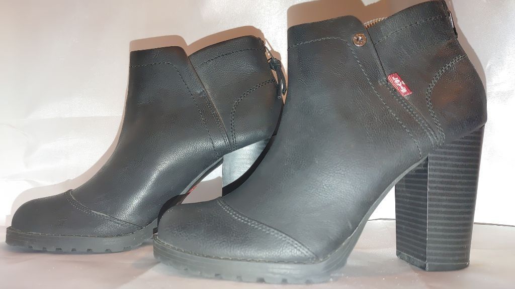 Levi's Levi's AMY Heeled Ankle Bootie Size 9 Size US 9 / IT 39 - 4 Thumbnail
