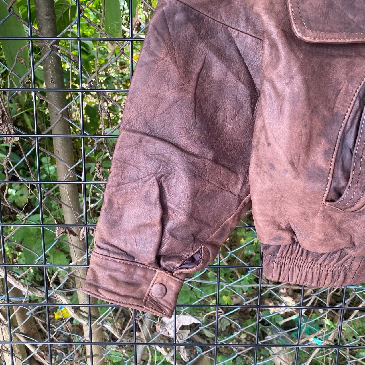Genuine Leather × Vintage Vintage Genuine Leather Jacket Size US L / EU 52-54 / 3 - 4 Thumbnail