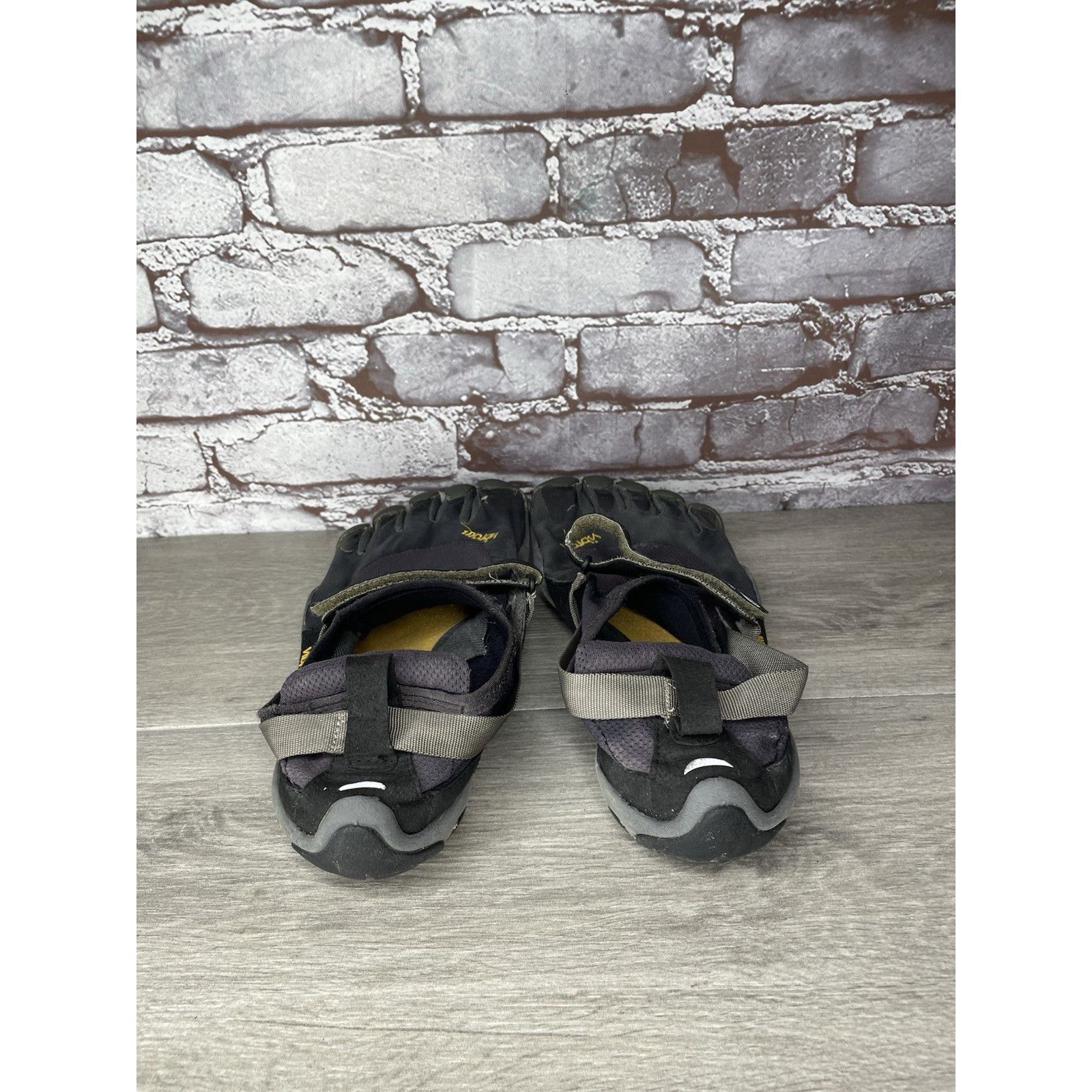 Vibram Vibram FiveFingers Black Synthetic Barefoot Running Shoes Me Size US 13 / EU 46 - 5 Thumbnail