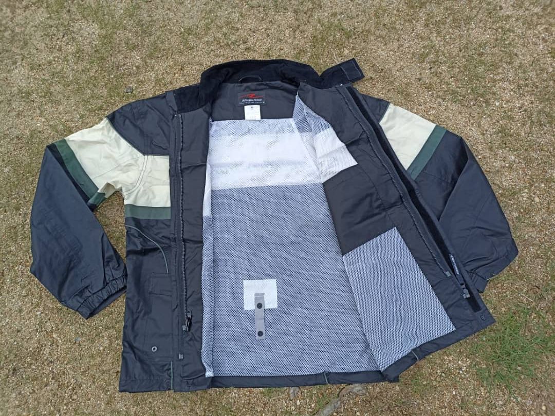 Japanese Brand ROUGH & ROAD Rain Jacket Size US XL / EU 56 / 4 - 5 Thumbnail