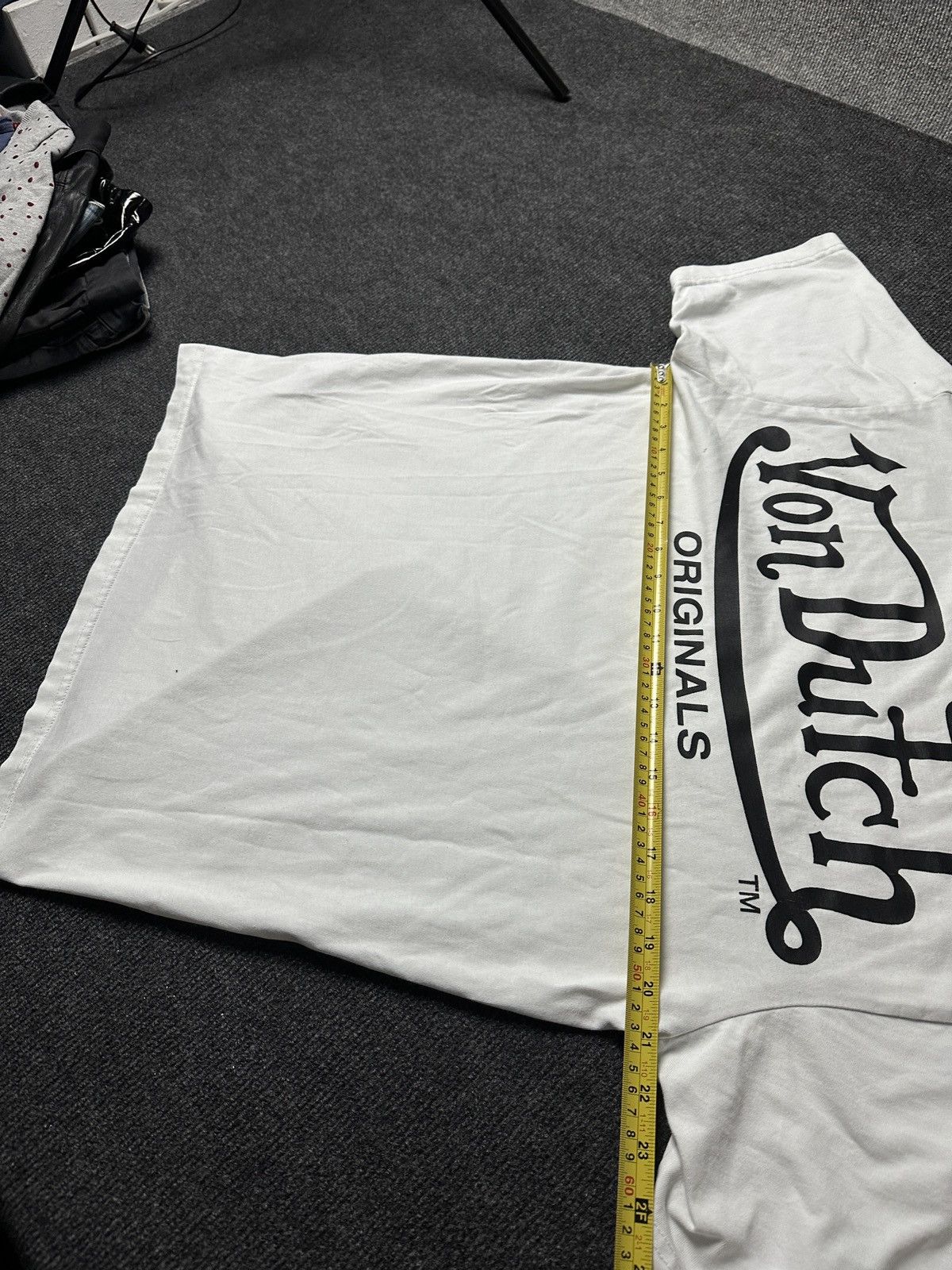 Von Dutch 🚨Y2K VON DUTCH BIG LOGO SUNFADED Y2K distressed style tee Size US S / EU 44-46 / 1 - 19 Thumbnail
