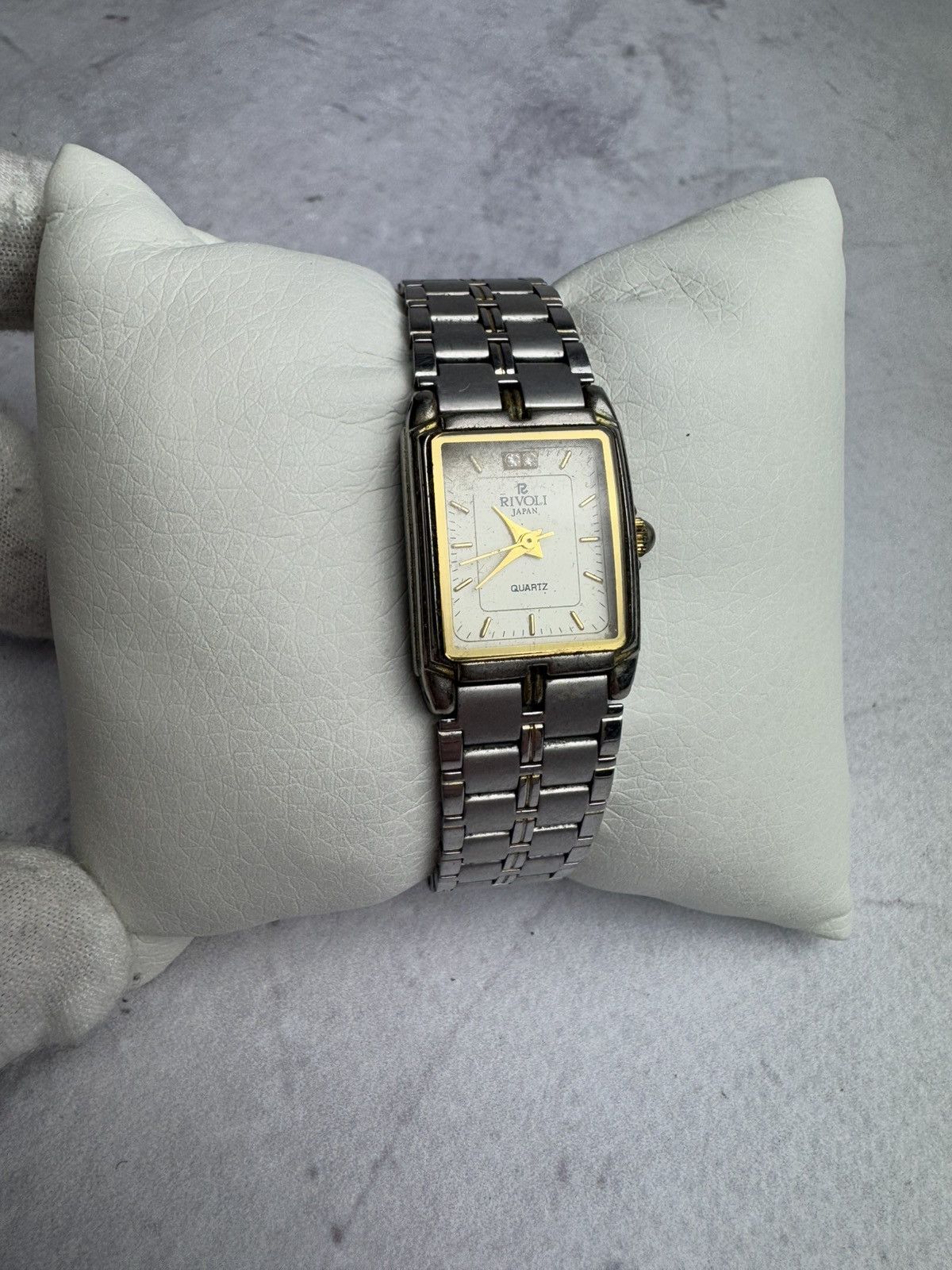 Japanese Brand × Vintage Rivoli Japanese Style Watch Vintage Size ONE SIZE - 1 Thumbnail