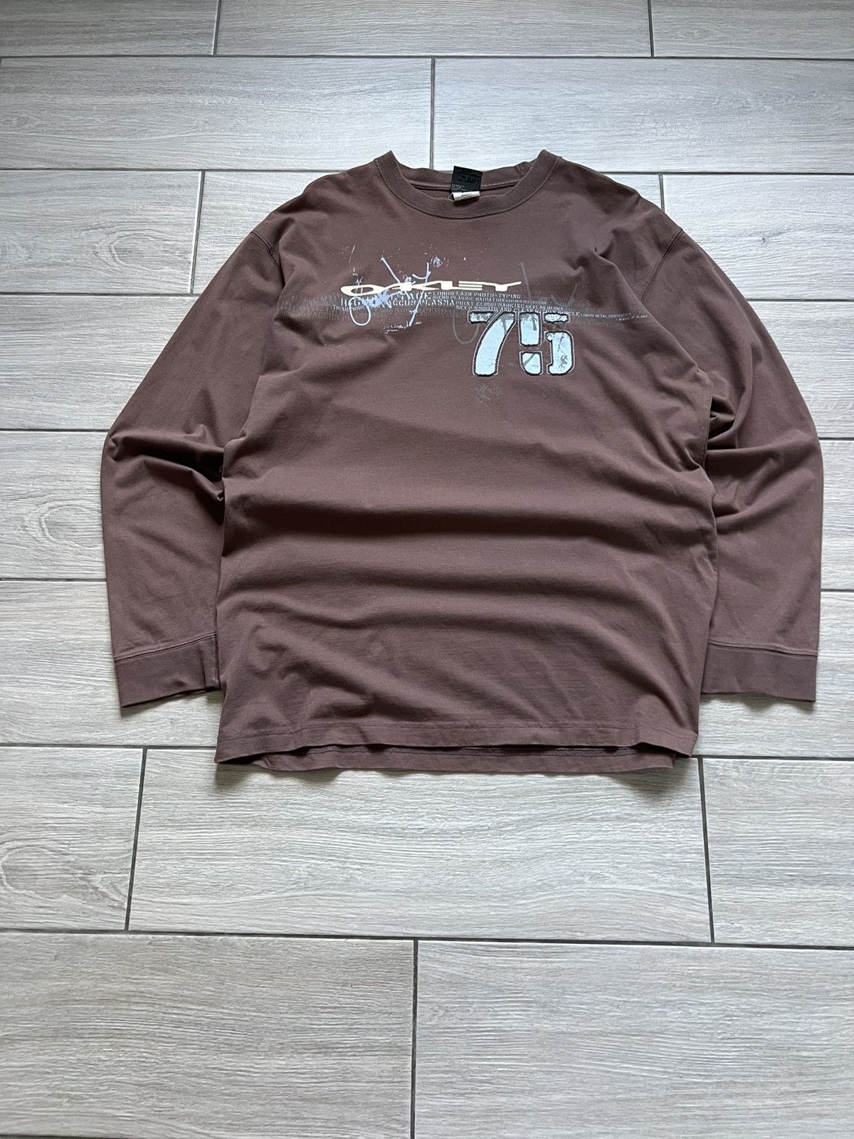 Oakley Oakley Long Sleeve Center Logo Embroider Chocolate Size US XL / EU 56 / 4 - 3 Thumbnail