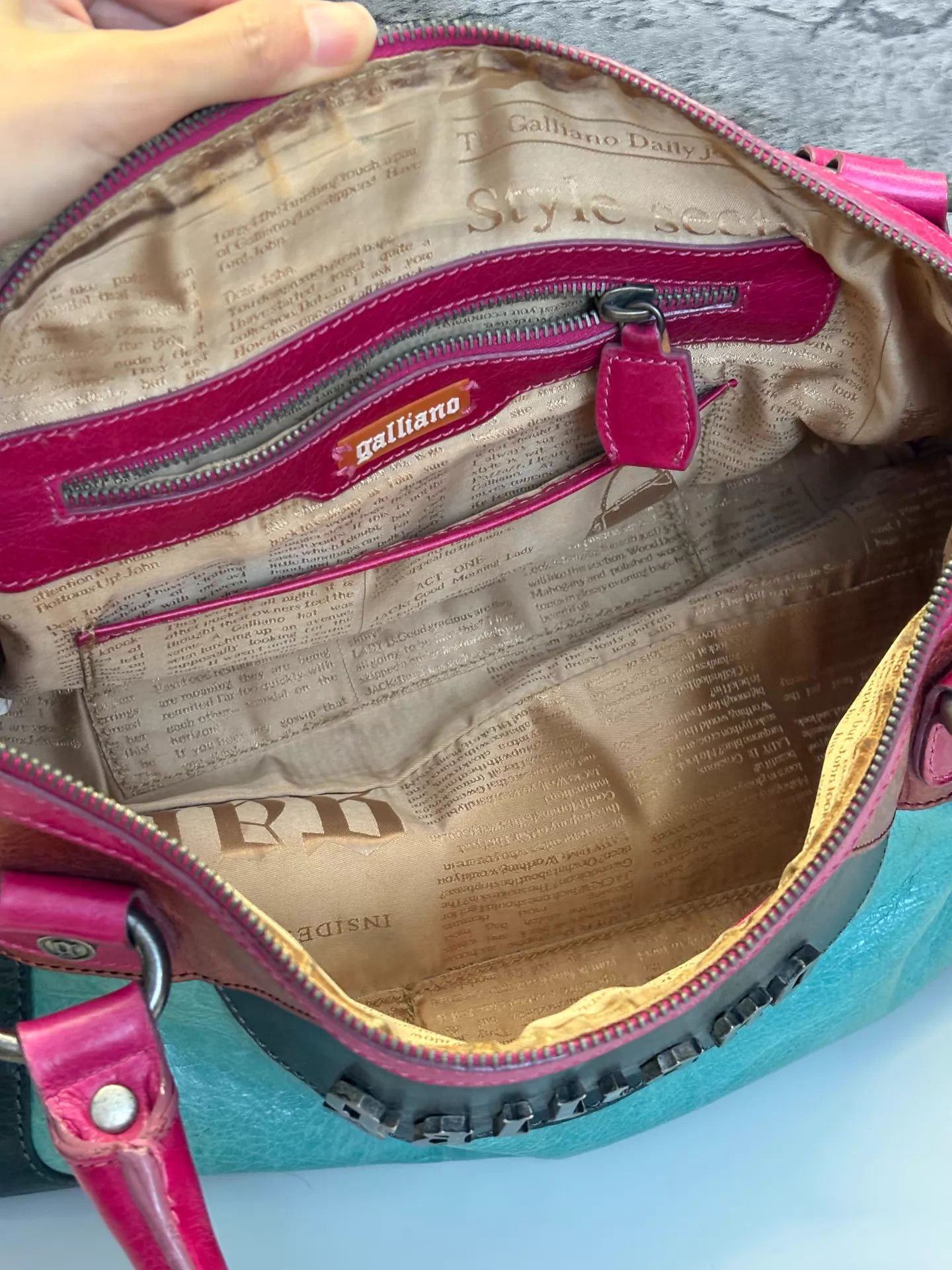 John Galliano John Galliano vtg colorblocked waxed leather underarm bag Size ONE SIZE - 8 Thumbnail