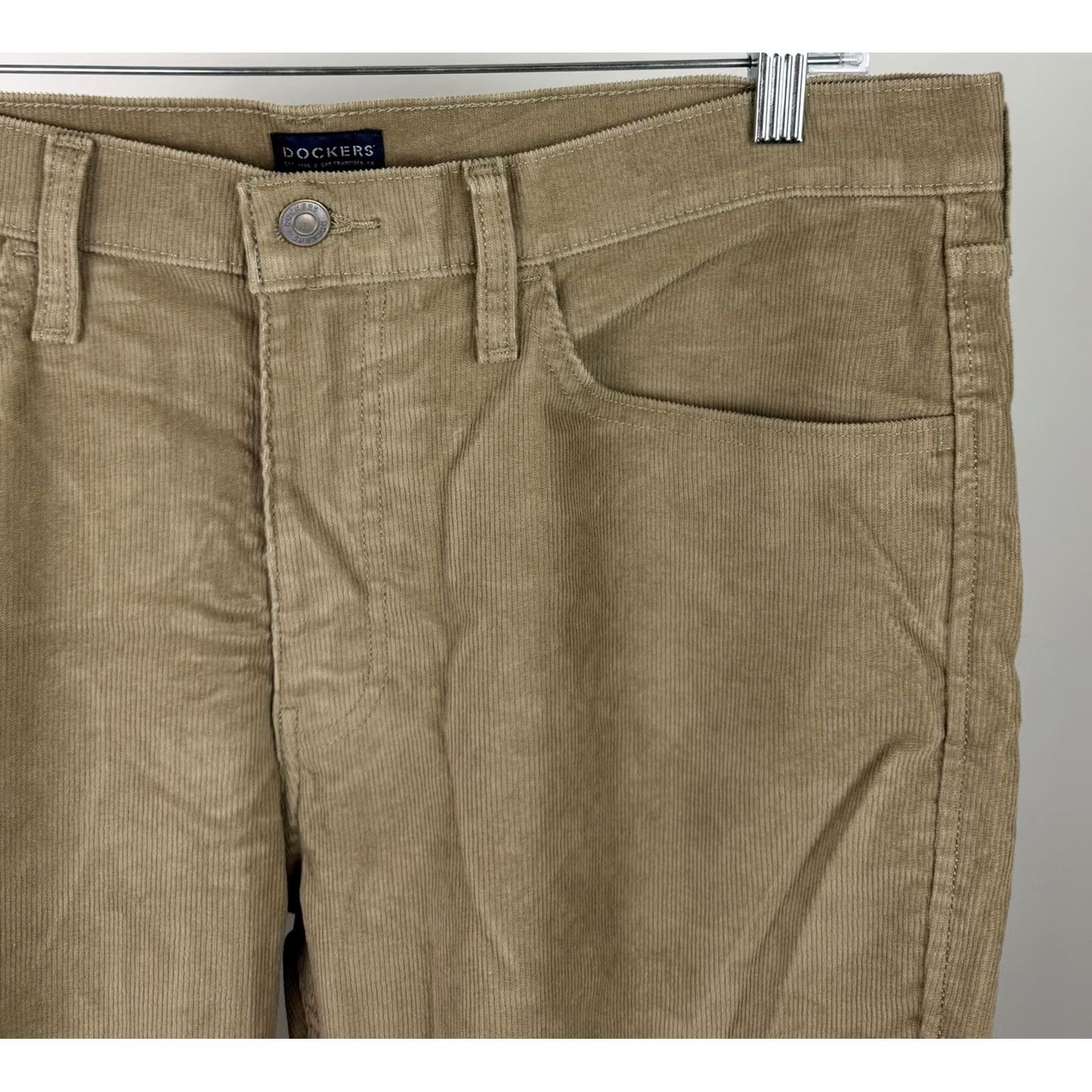 Dockers DOCKERS Pants Mens 36 Corduroy Straight Khaki 36x29 Beige Cotton Blend Regular Stretch Chino Inseam 29"} Size US 36 / EU 52 - 4 Thumbnail