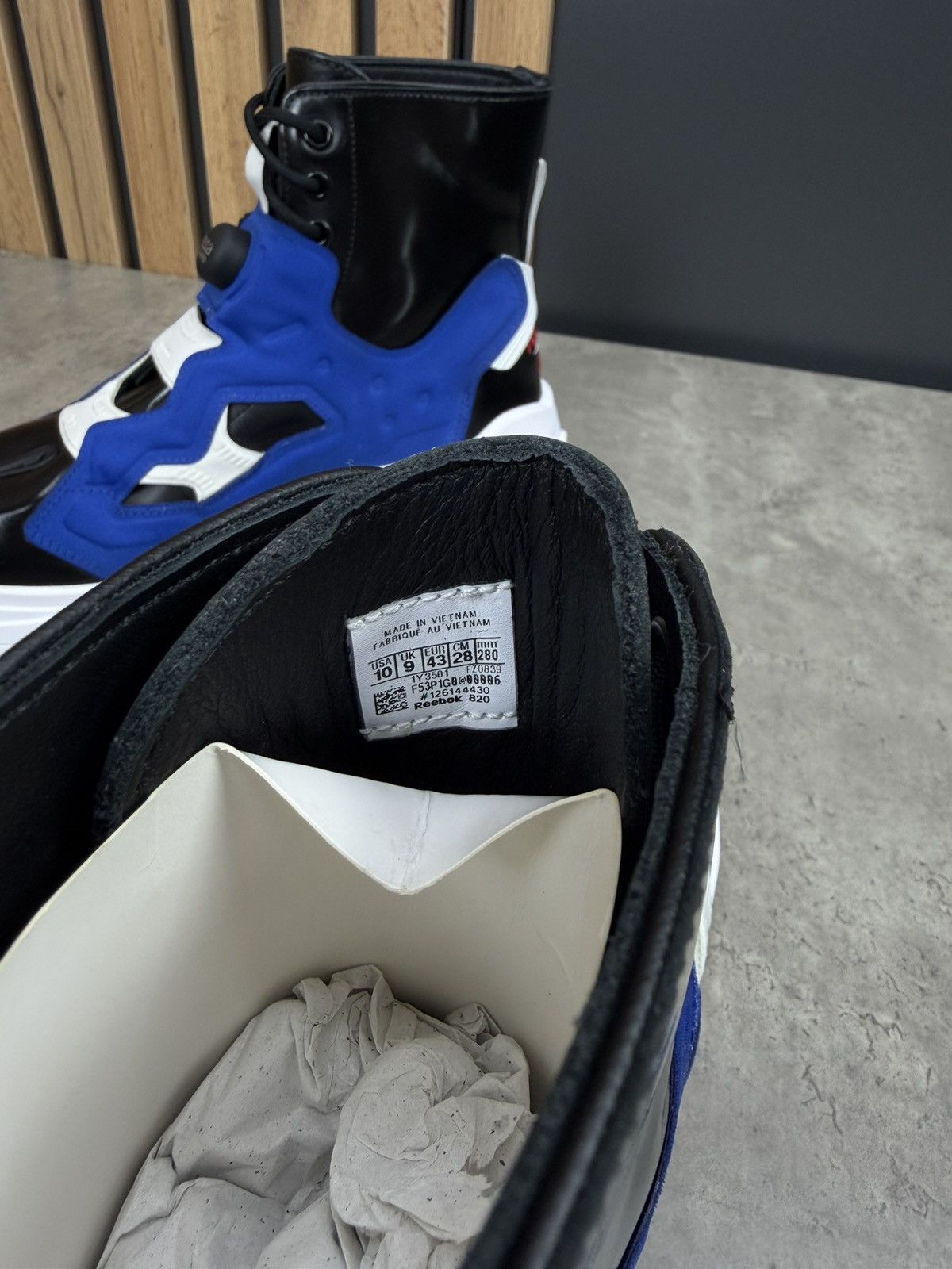 Maison Margiela × Reebok Maison Margiela x Reebok Tabi Instapump Fury Size US 10 Size US 10 / EU 43 - 11 Thumbnail