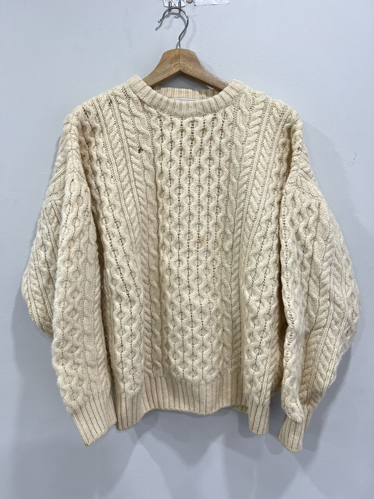 Vintage Vintage Cable Knit Sweater Cream crewneck Size US M / EU 48-50 / 2 - 1 Thumbnail