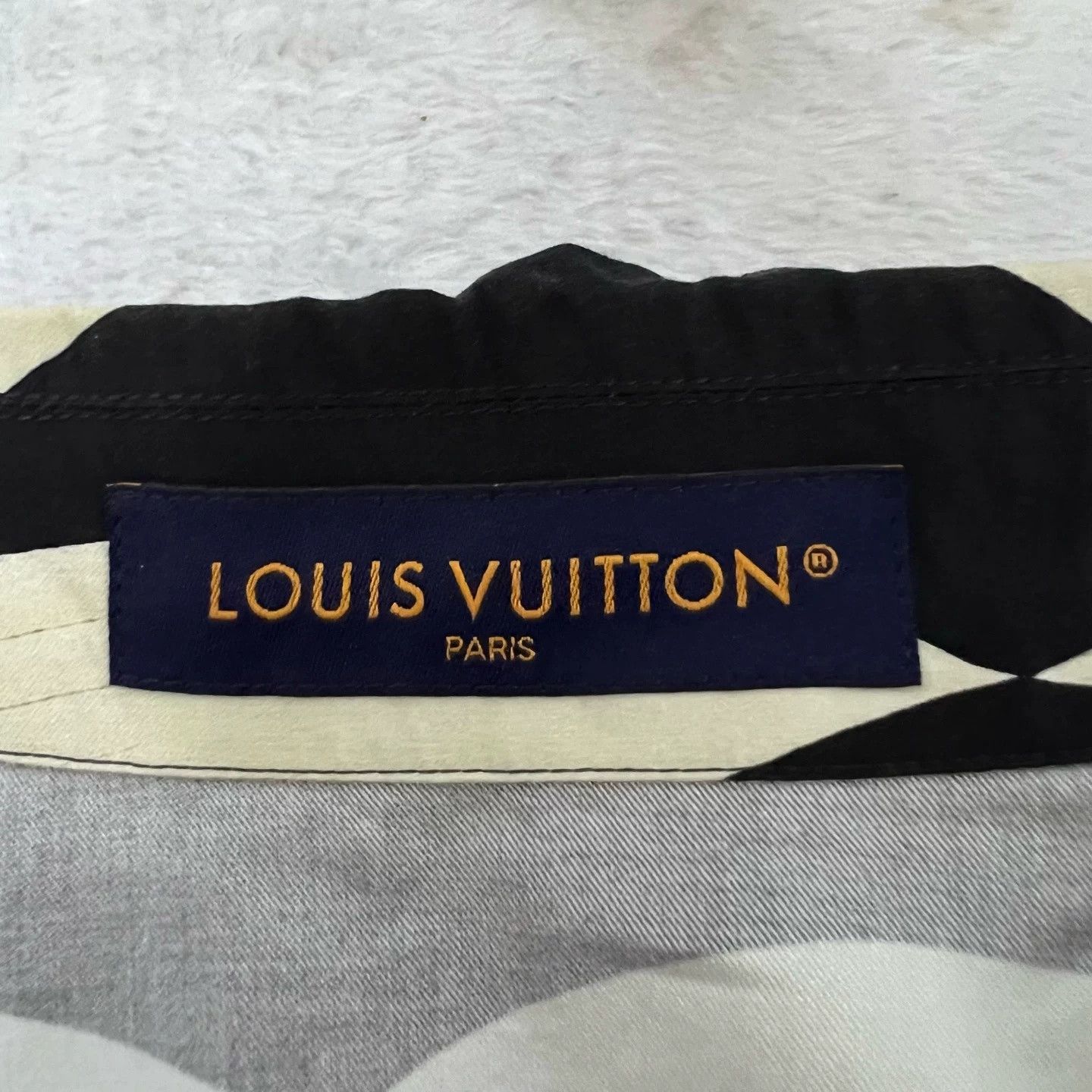 Louis Vuitton Louis Vuitton Landscape Print Short-Sleeve Shirt Size US M / EU 48-50 / 2 - 3 Thumbnail