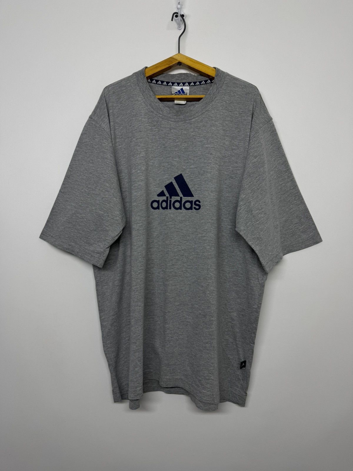 Adidas Vintage Adidas Big Logo T-Shirt 90’s Size US L / EU 52-54 / 3 - 2 Thumbnail