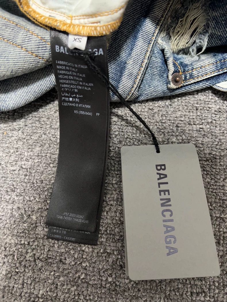 Balenciaga Balenciaga Distressed Wash Denim Pants for Men-2506 Size US 26 / EU 42 - 4 Thumbnail