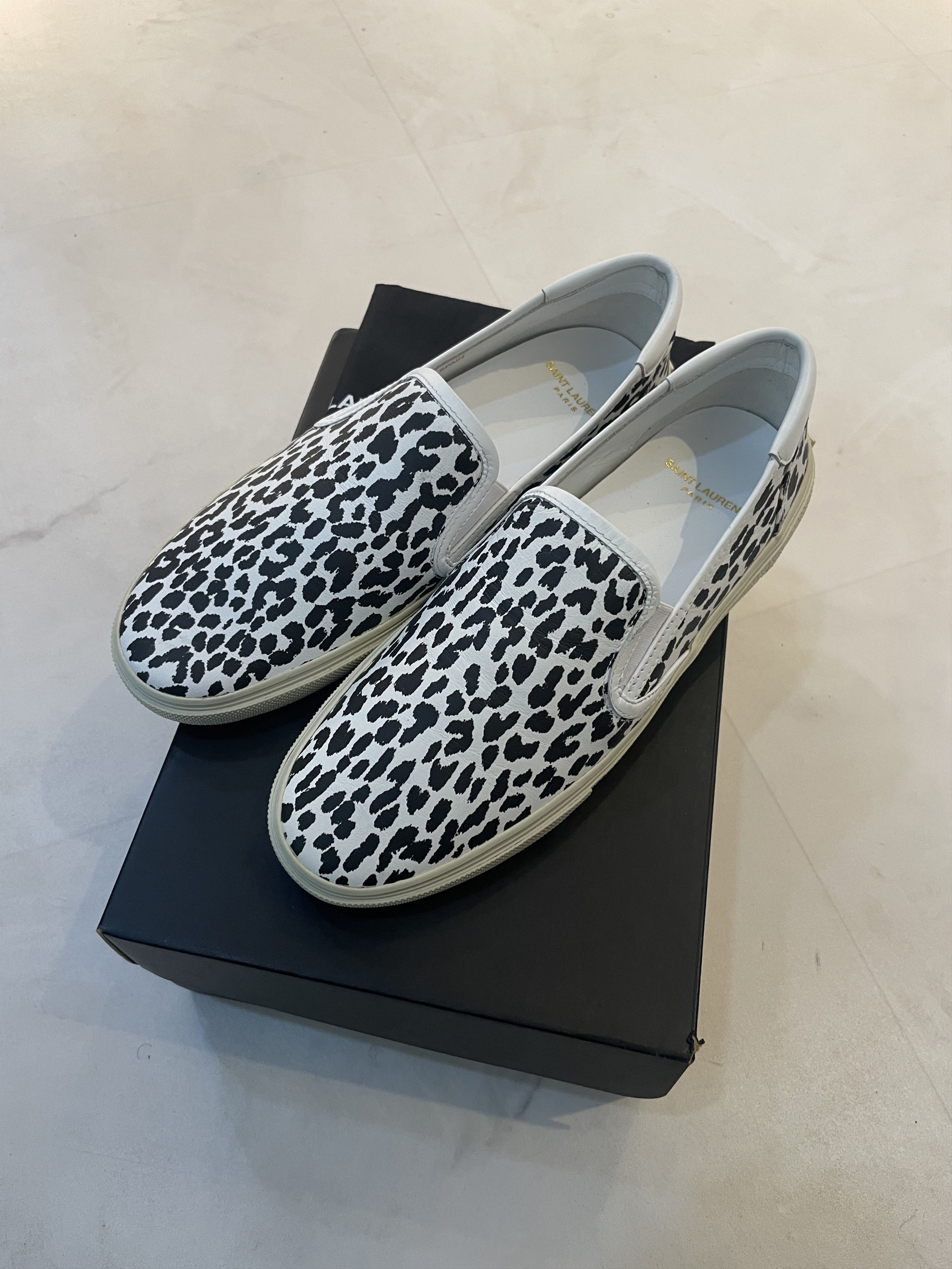 Saint Laurent Baby Cat | Grailed