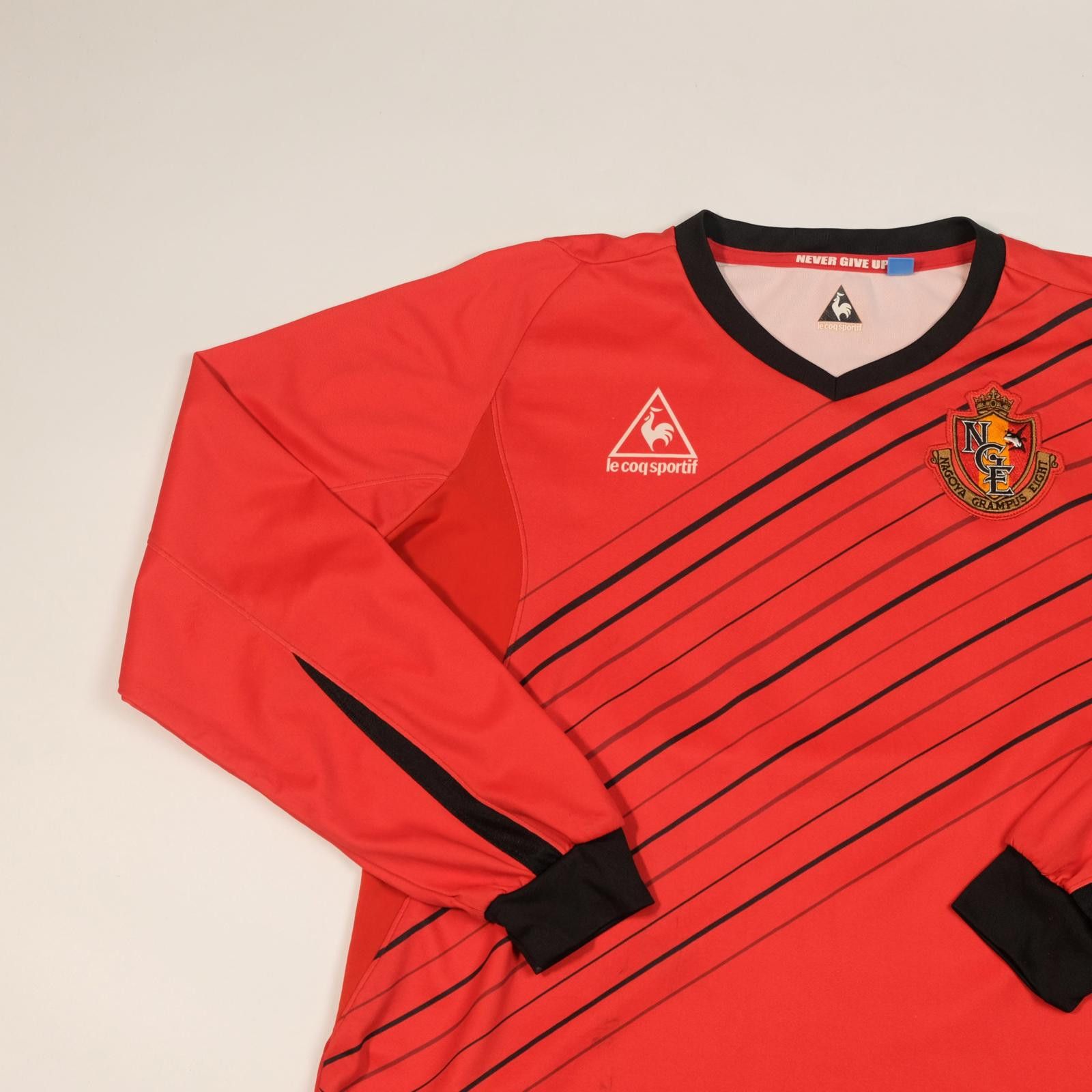 Le Coq Sportif 2000s Nagoya Grampus Home/Training Shirt J-League (S) Size US S / EU 44-46 / 1 - 3 Thumbnail