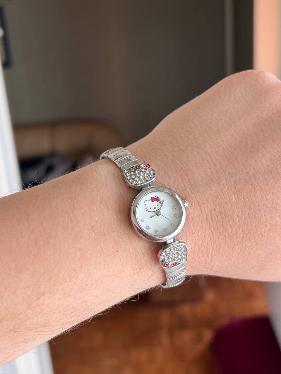 Japanese Brand × Vintage Vintage Japanese style Hello Kitty Watch Futuristic Steel Size ONE SIZE - 7 Thumbnail