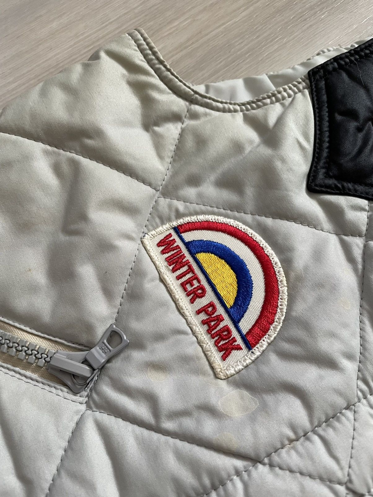 Vintage Vintage 80s Henri Charles Colsenet Ski Vest W 16 Patches MD Size M / US 6-8 / IT 42-44 - 6 Thumbnail
