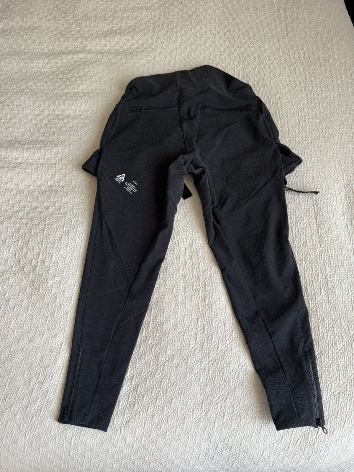 Nike ACG Nike ACG Acronym cargo pants with shorts Size 28" / US 6 / IT 42 - 7 Thumbnail