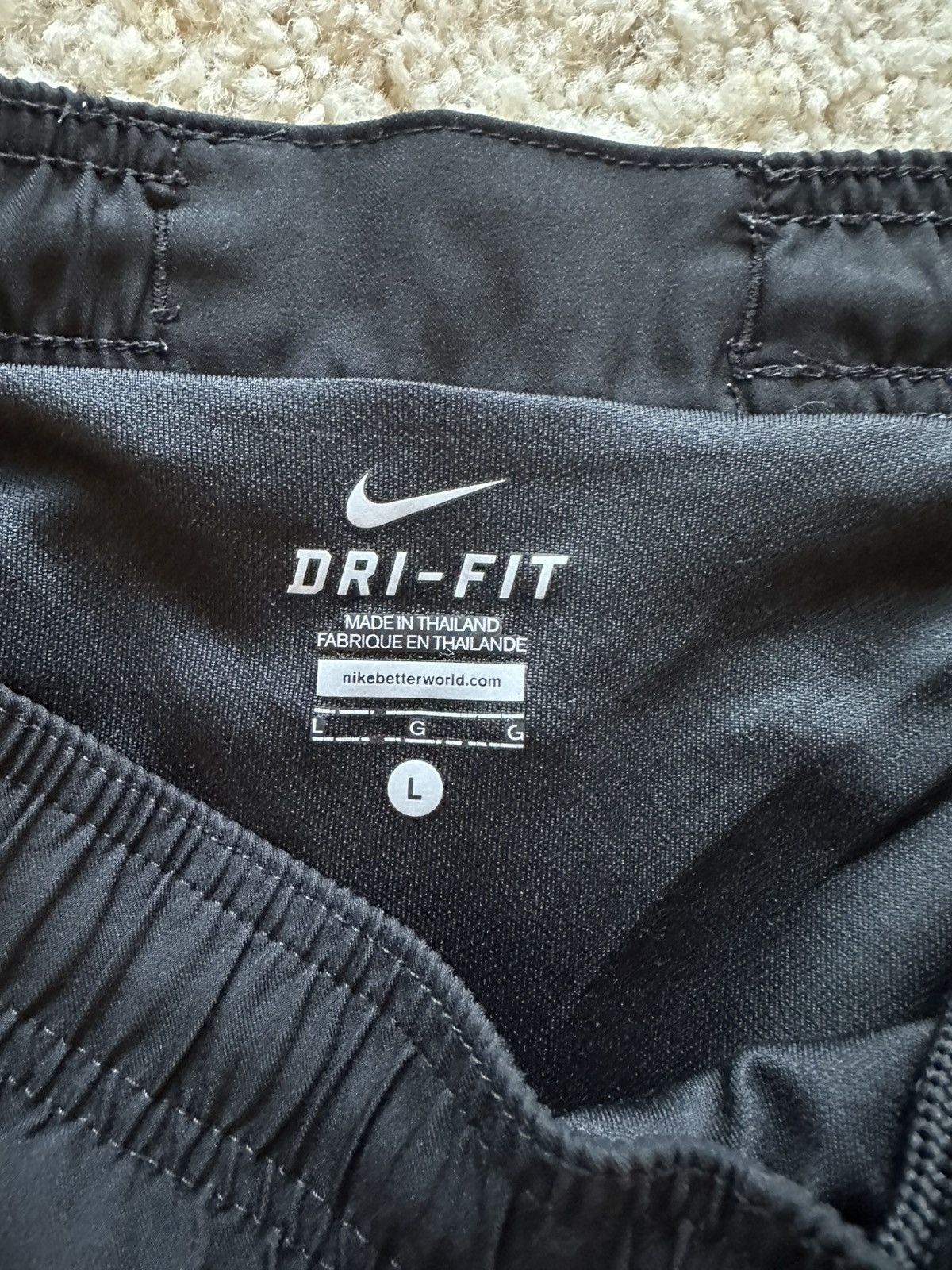 Nike Boys FC Barcelona Shorts Size US 28 / EU 44 - 3 Thumbnail