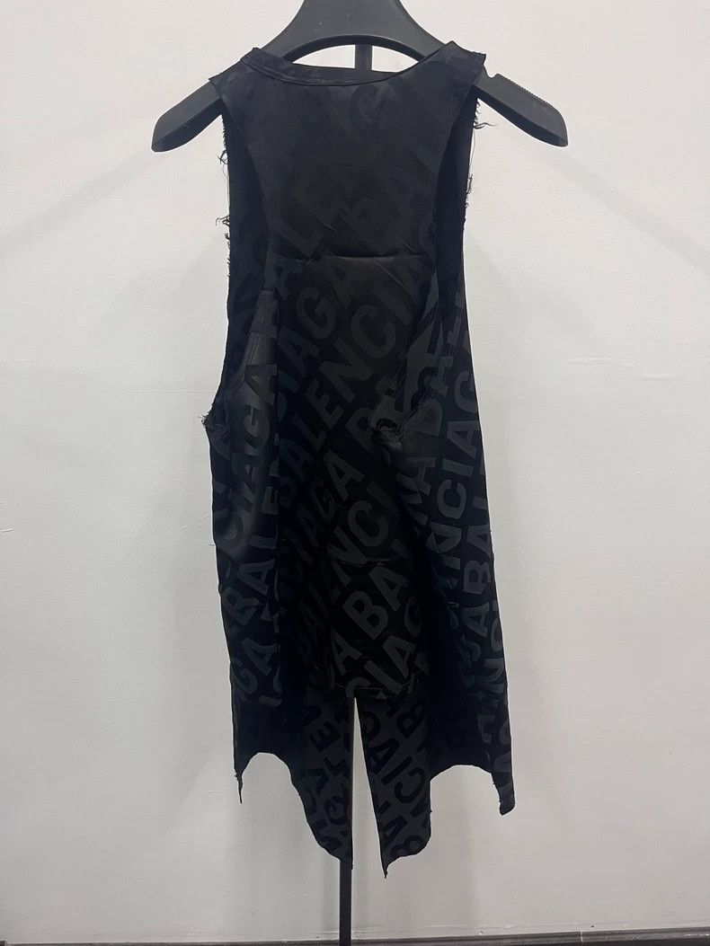 Balenciaga Balenciaga Vest and waistcoat printed with logo vest 2503-N Size XS / US 0-2 / IT 36-38 - 2 Thumbnail