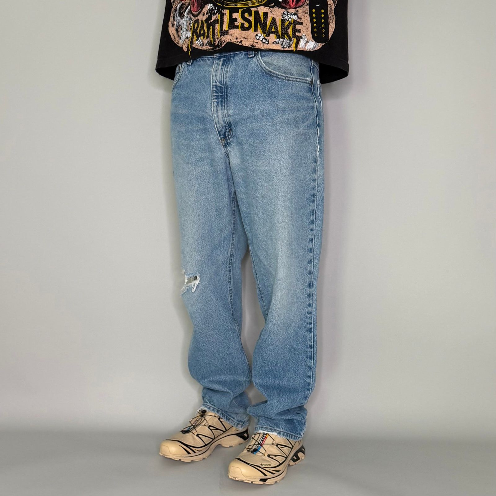 Carhartt Vintage Y2K Carhartt Jeans 36x32 Relaxed Fit Light Wash Work Size US 36 / EU 52 - 2 Thumbnail