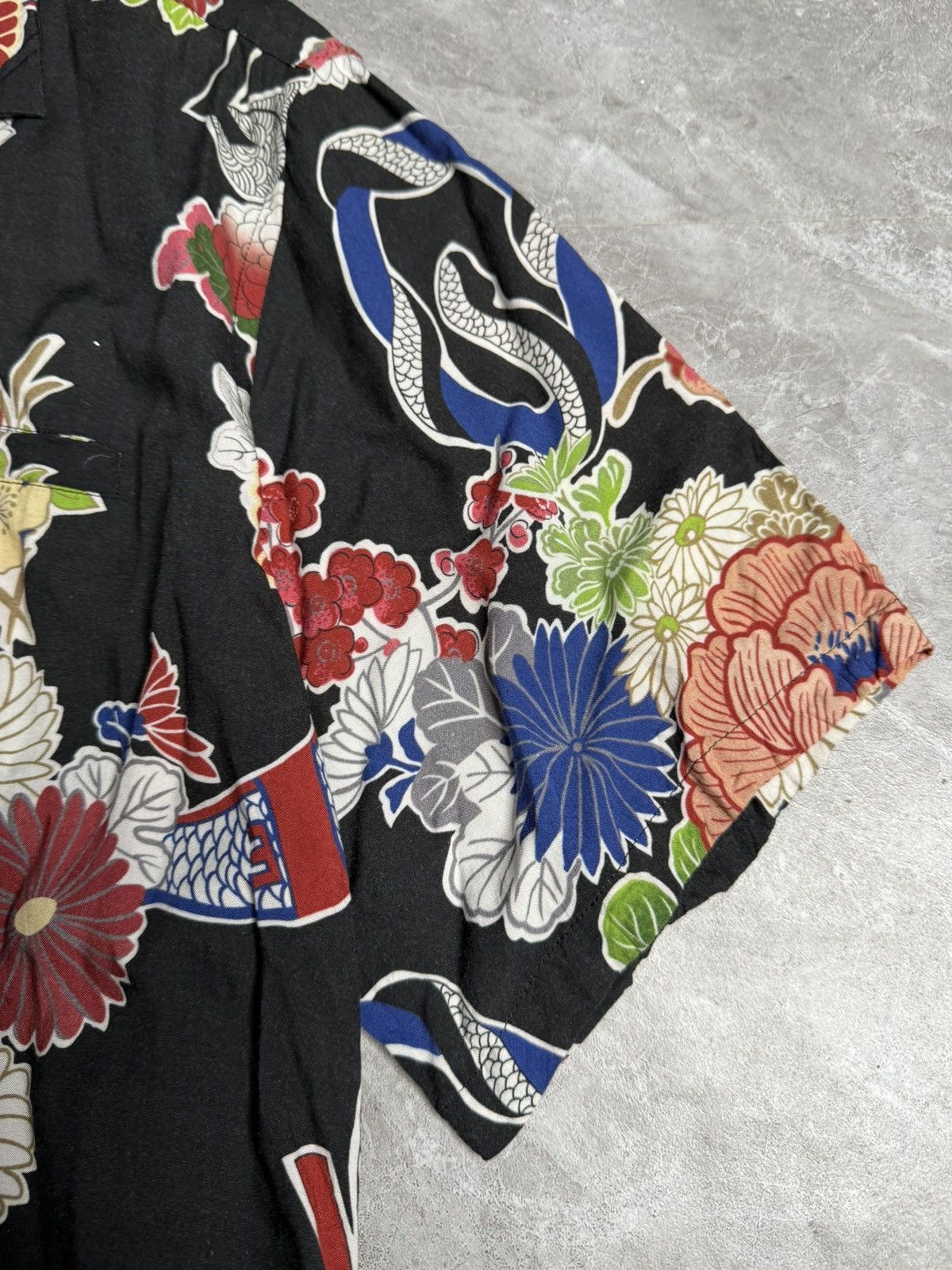 Saint Laurent Paris SLP x Hedi Slimane Floral Love Print Bowling Shirt Size US S / EU 44-46 / 1 - 8 Thumbnail