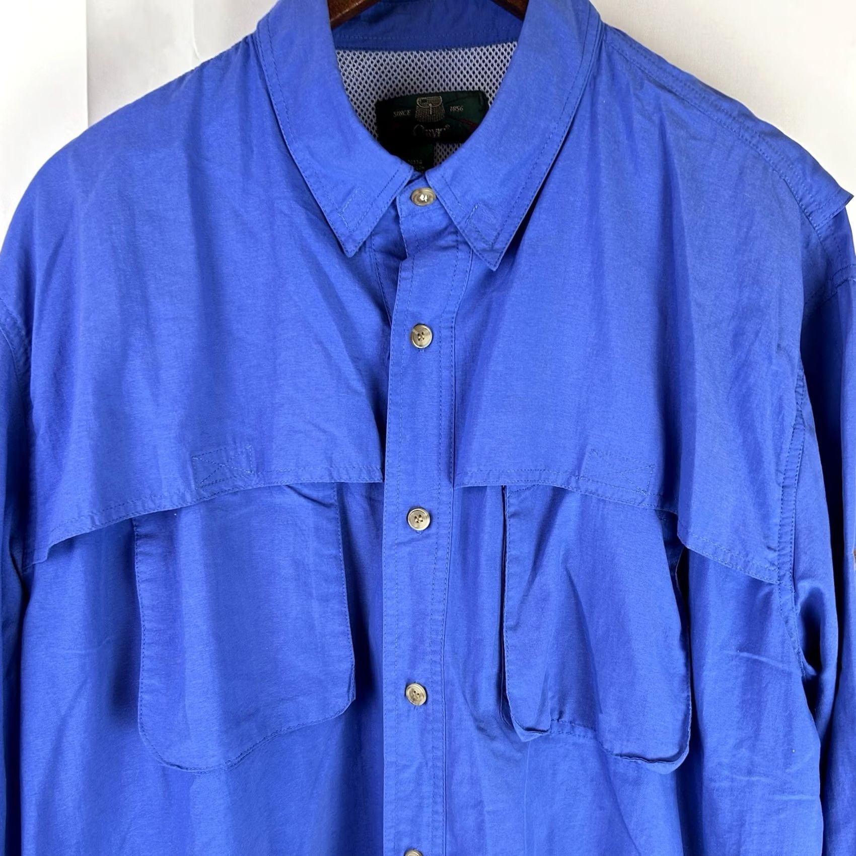 Orvis VINTAGE Orvis Fishing Shirt Men’s XL Blue Vented Front Pockets Roll Tab Sleeves Size US XL / EU 56 / 4 - 2 Thumbnail