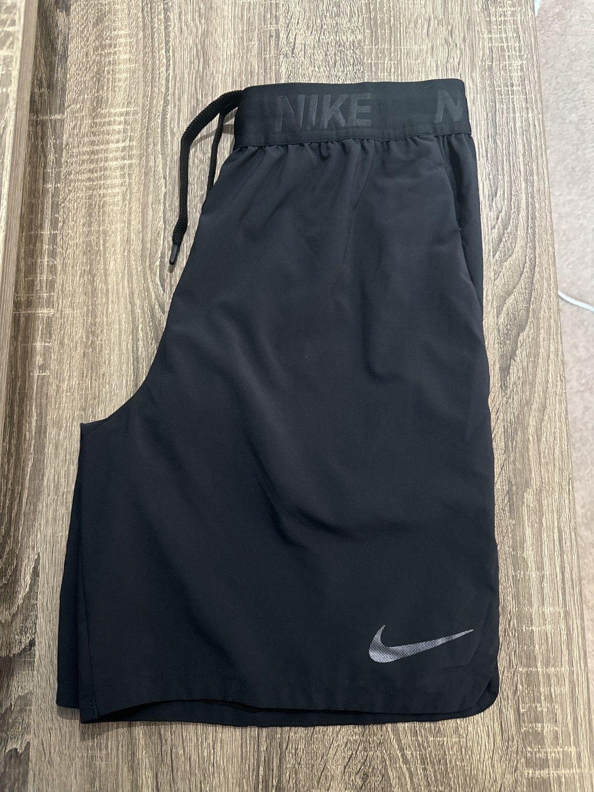 Nike Nike Athletic Shorts Size US 29 - 1 Thumbnail