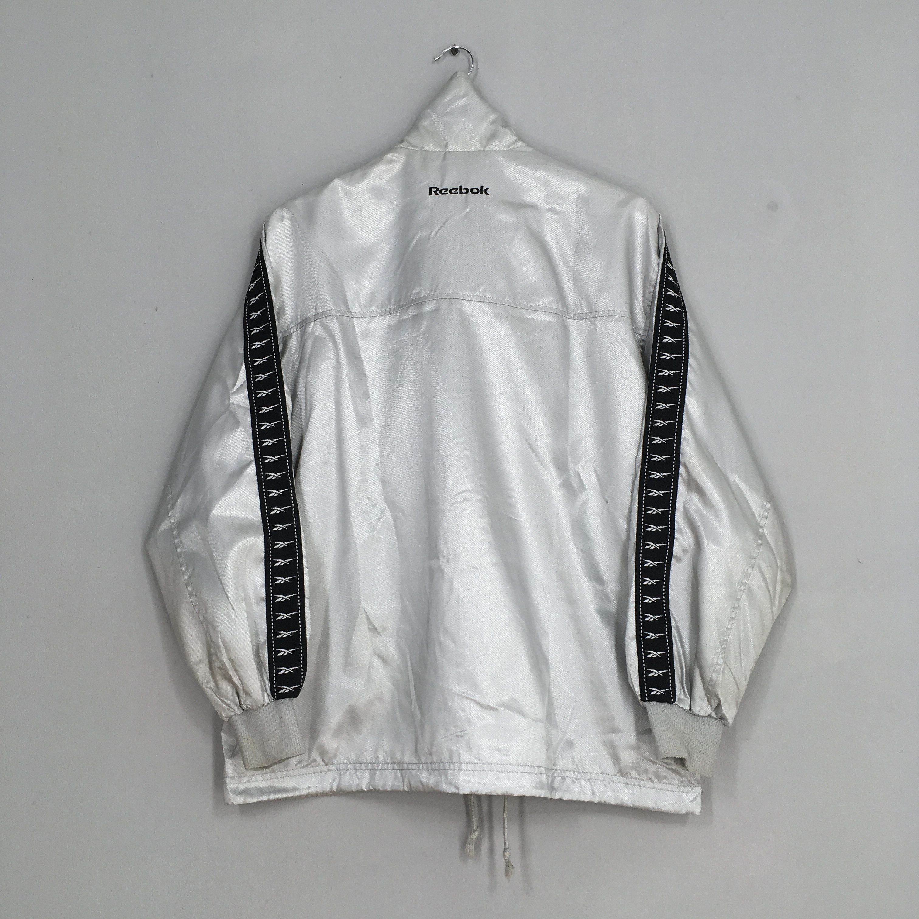 Reebok Vintage Reebok Sports Windbreaker Jacket Medium Size US M / EU 48-50 / 2 - 8 Thumbnail