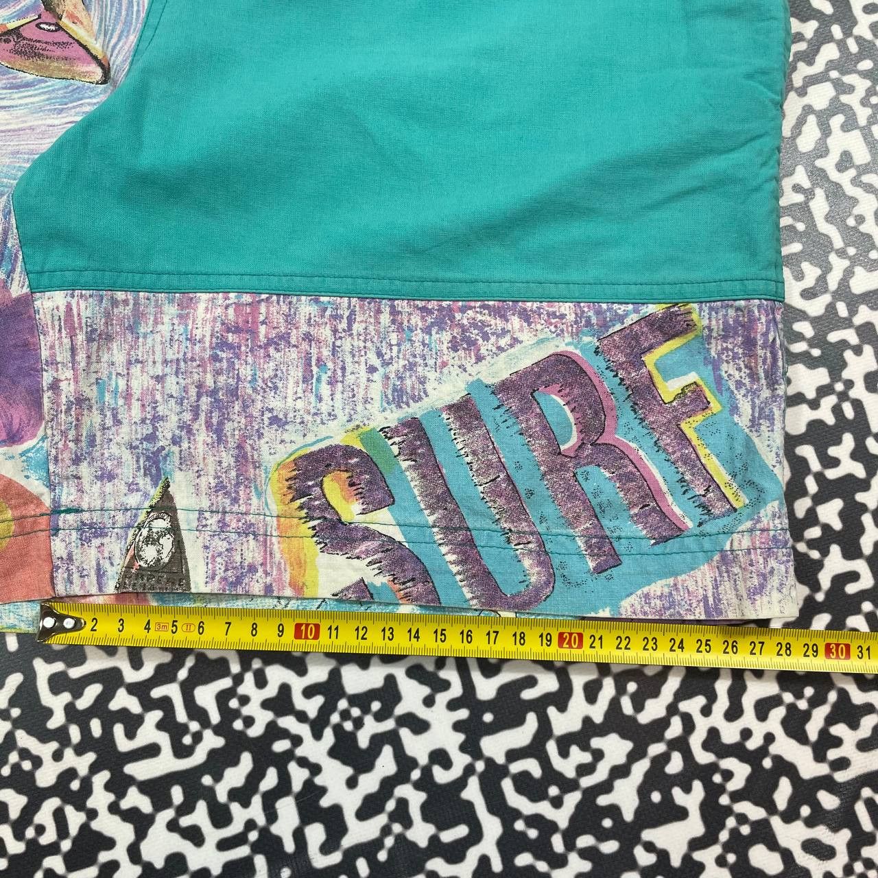 Vintage Vintage 90s Art Surf Hawaiian Style Retro Shorts Size US 32 / EU 48 - 13 Thumbnail