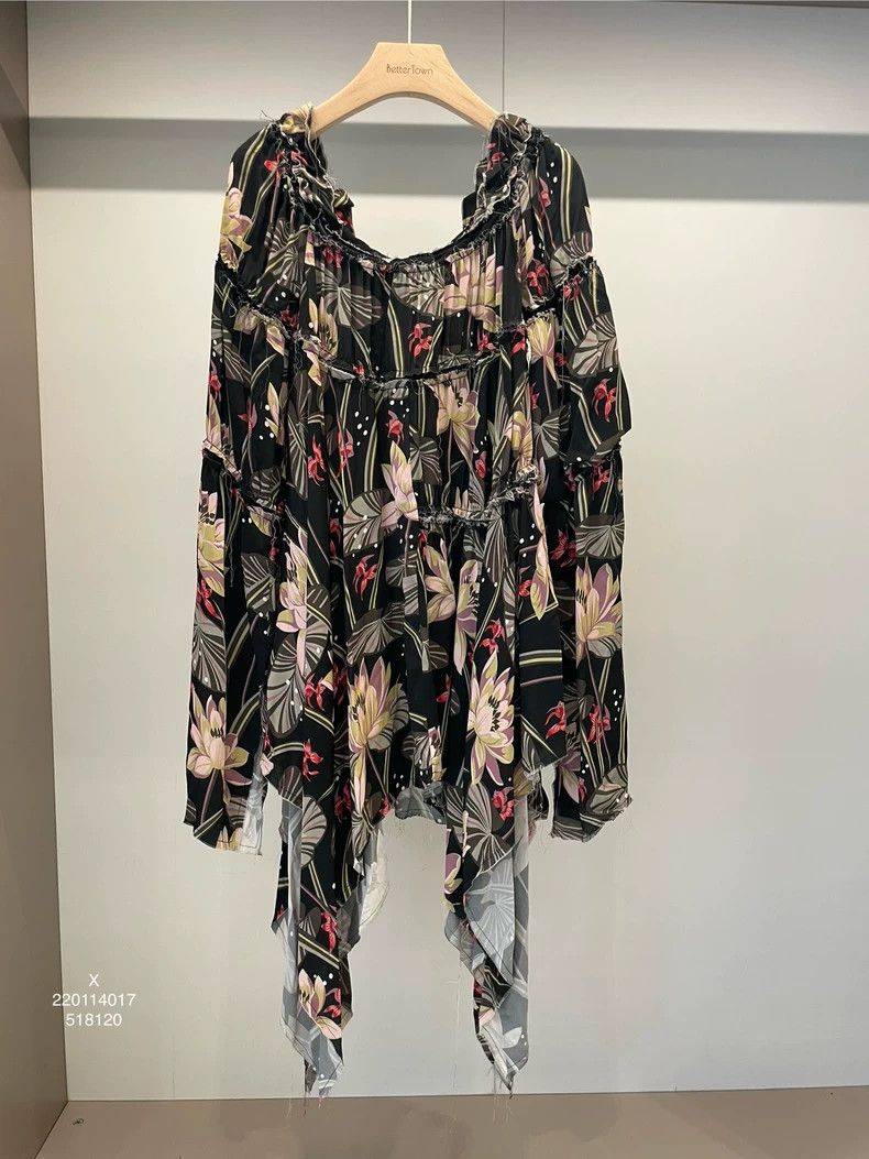 Loewe LOEWE Floral printed irregular bottom sleeve T-shirt Size XS / US 0-2 / IT 36-38 - 1 Thumbnail