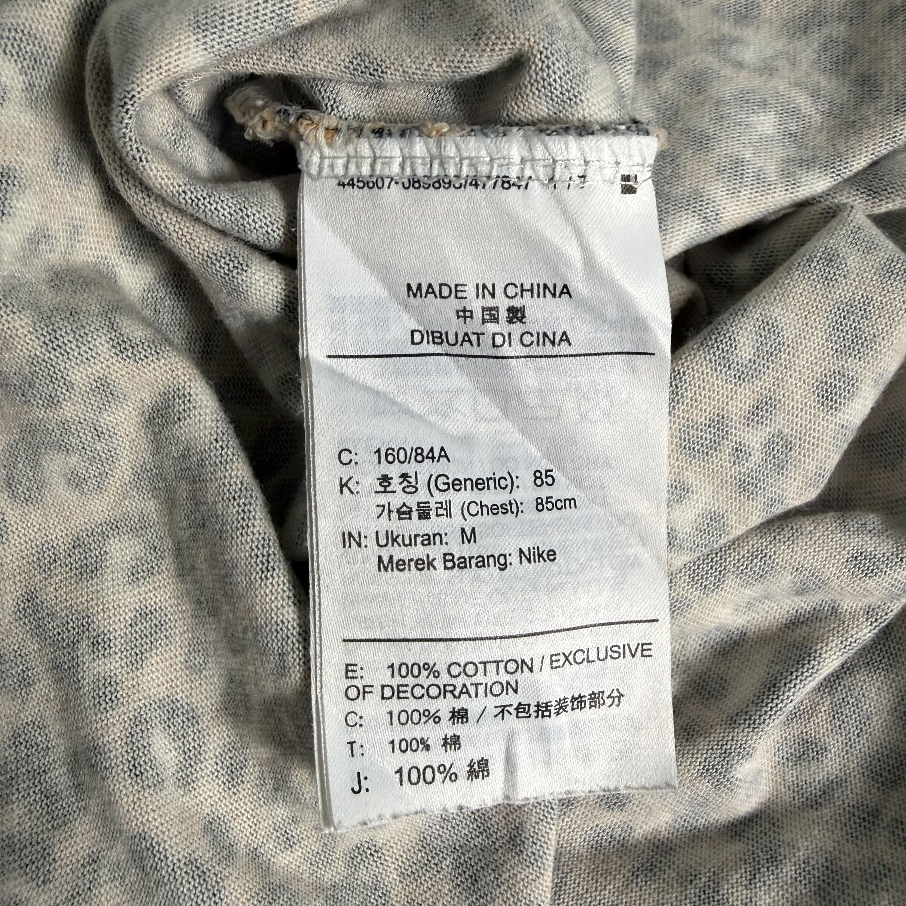 Nike 🔥RARE🔥Nike Pre-Owned Leopard Spellout T-shirt Size M / US 6-8 / IT 42-44 - 5 Thumbnail