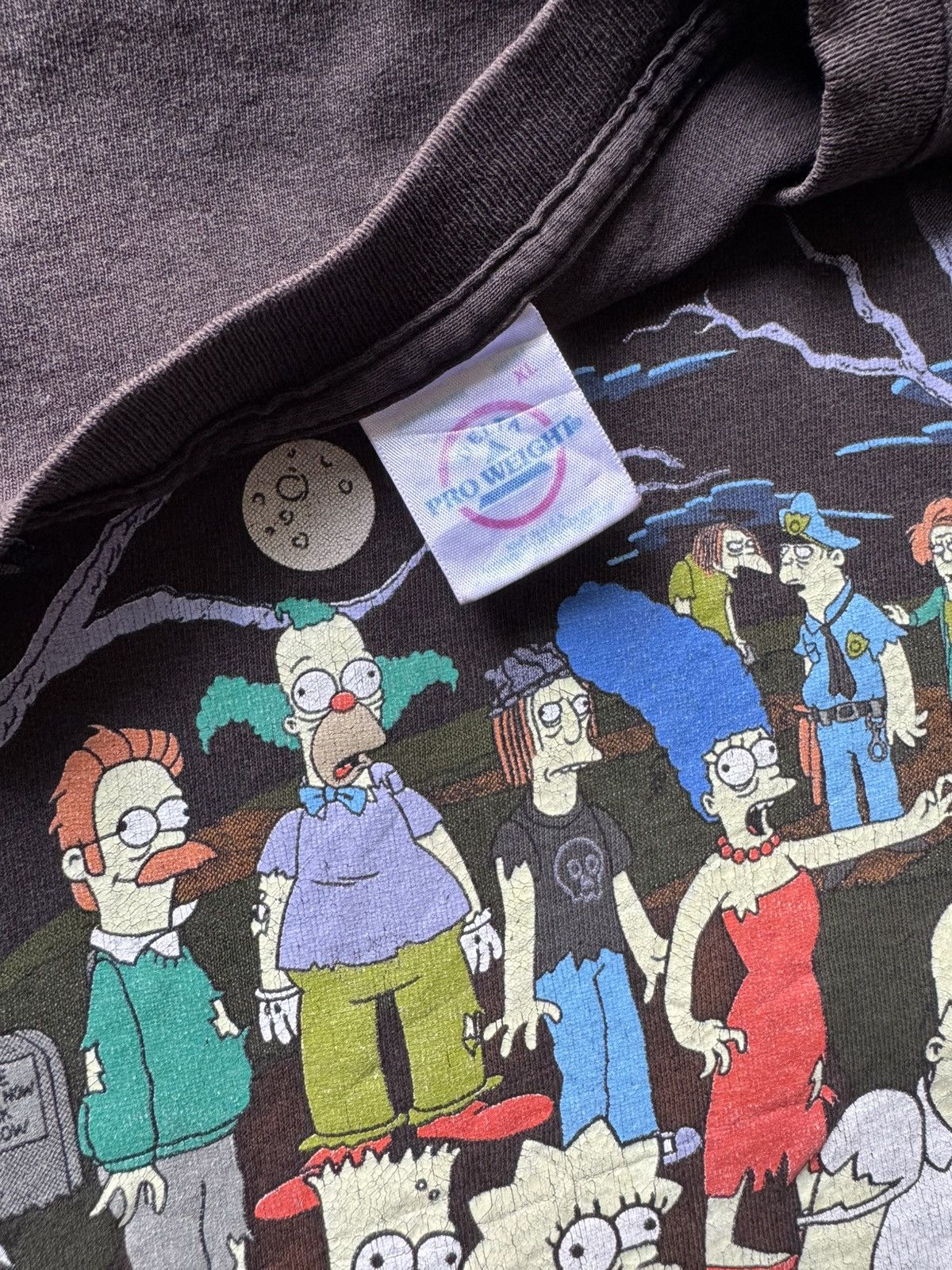 Vintage 2001 The Simpsons Treehouse Of Horror Grave Tee Shirt TV Size US XL / EU 56 / 4 - 8 Thumbnail