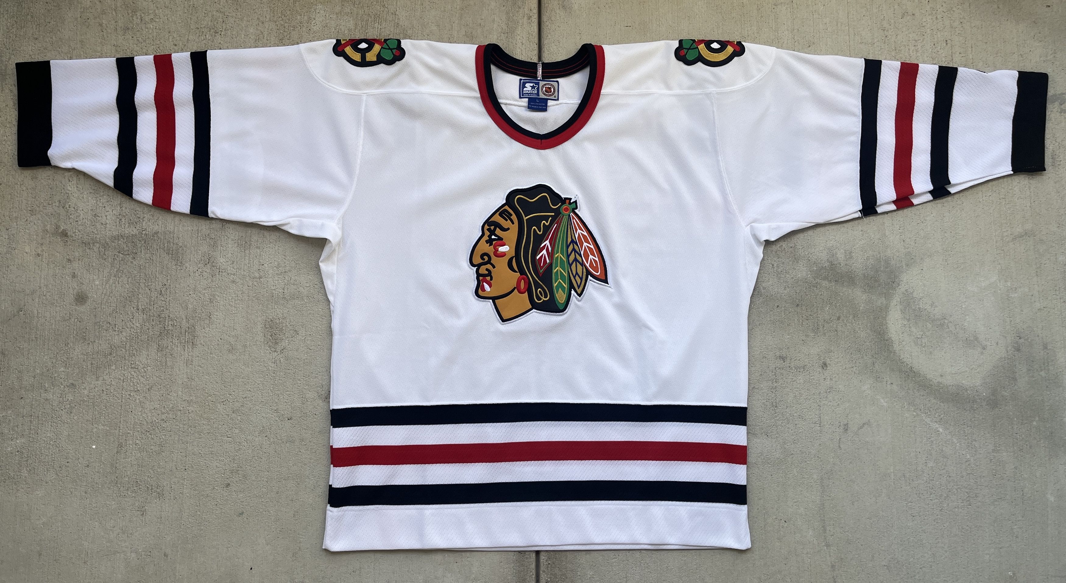 Starter Starter Chicago Blackhawks Home Jersey Size US L / EU 52-54 / 3 - 1 Thumbnail
