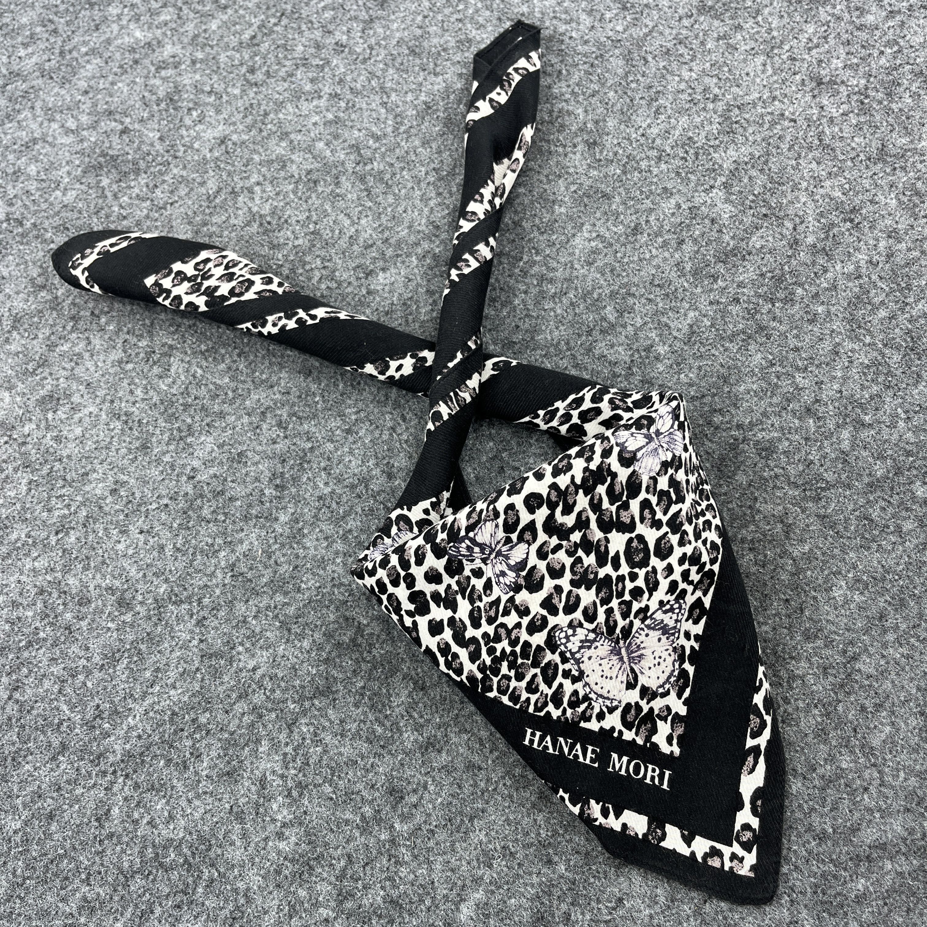 Hanae Mori Hanae Mori Bandana / Handkerchief / Neckerchief B803 Size ONE SIZE - 8 Thumbnail