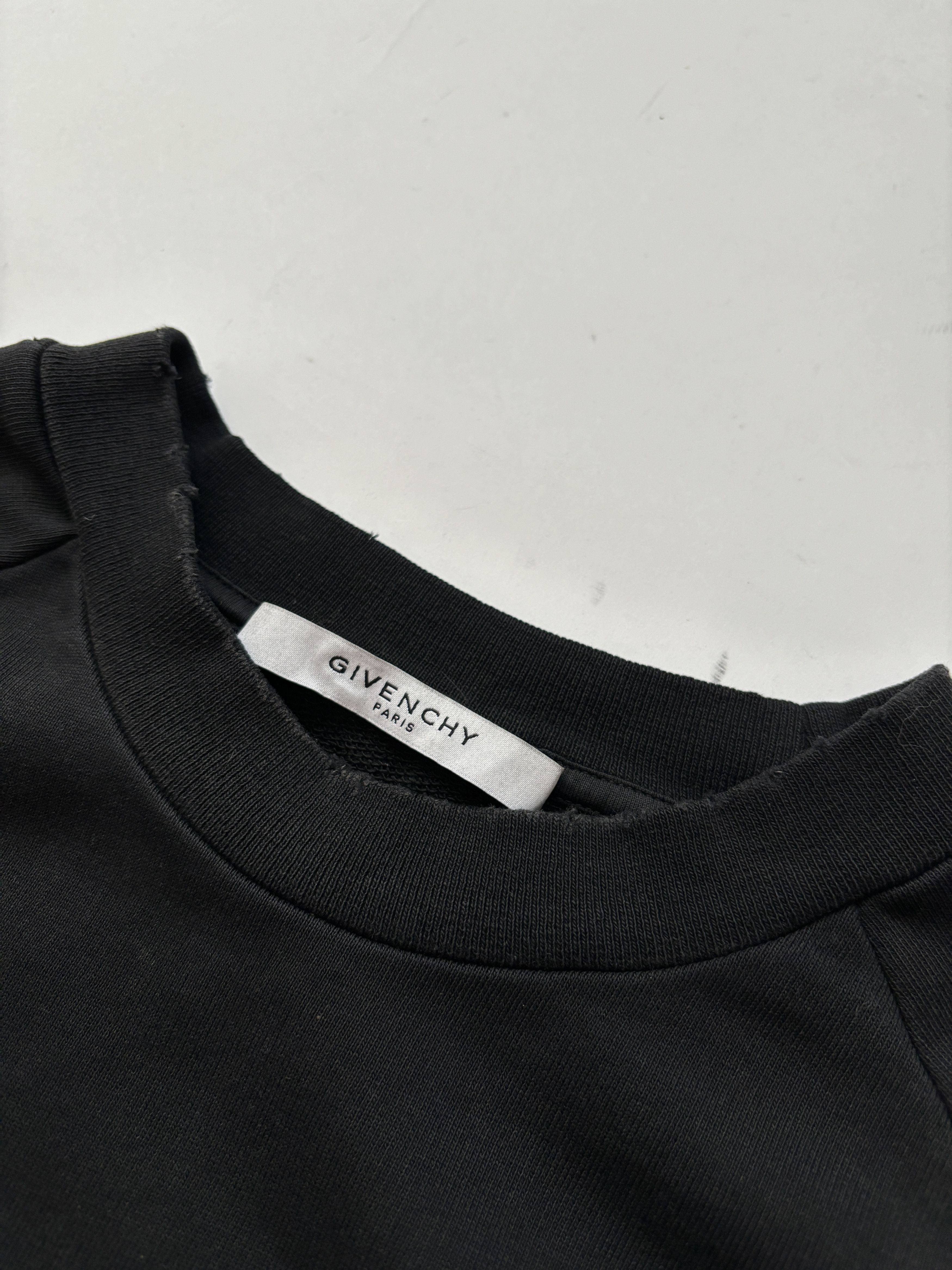 Givenchy ⚡️QUICK SALE⚡️Givenchy Lightning World Tour Crew Sweatshirt Size S / US 4 / IT 40 - 7 Thumbnail