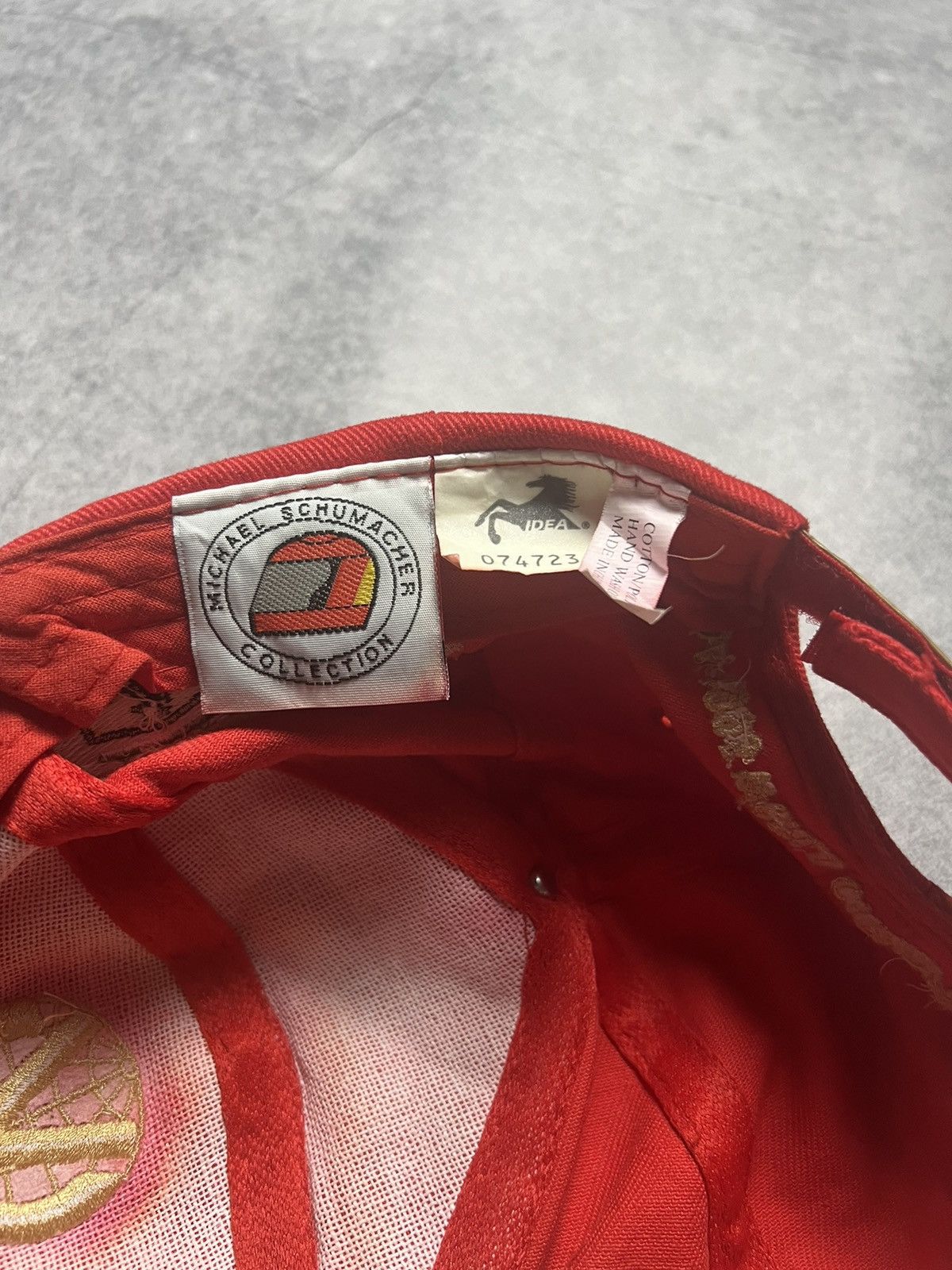 Vintage Vintage 2001 Ferrari Michael Schumacher World Champion Cap Size ONE SIZE - 6 Thumbnail