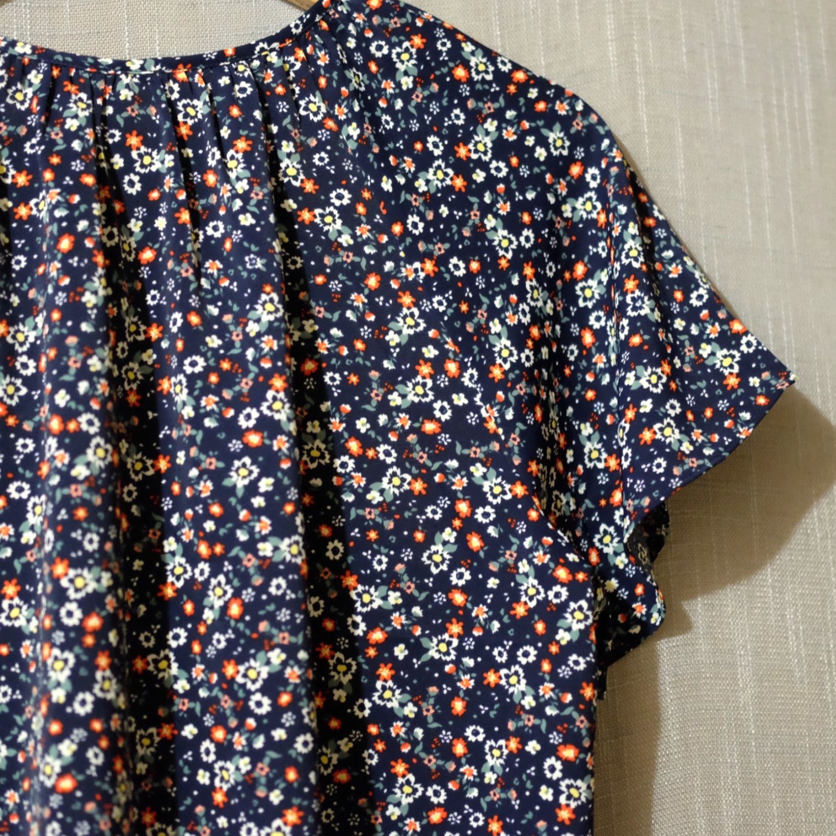 Vintage EUC Anydoll Blouse Floral Lightweight Stretch Poly/Spandex Womens XL #A13-16 Size XL / US 12-14 / IT 48-50 - 7 Thumbnail