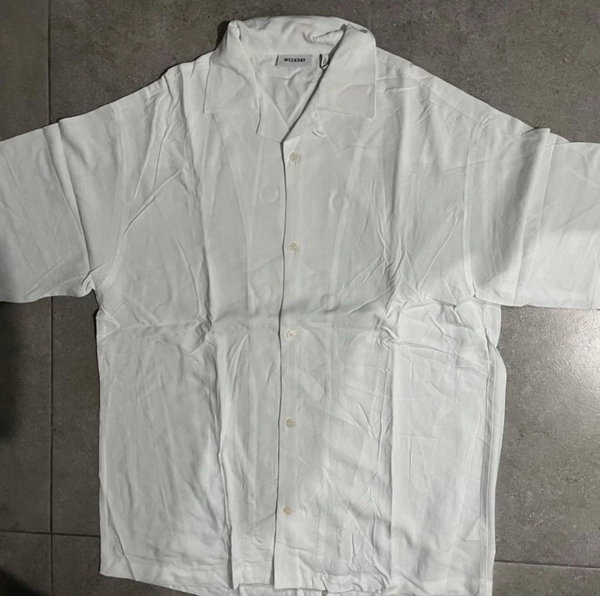 Weekday Weekday White Coffee Oversized Shirt (M) Size US M / EU 48-50 / 2 - 2 Thumbnail