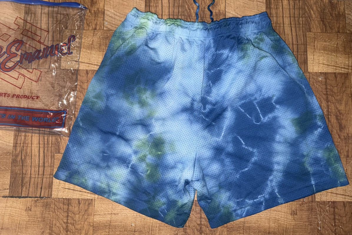 Eric Emanuel Eric Emanuel Deep Sea Blue Tie Dye Shorts Size US 36 / EU 52 - 2 Thumbnail