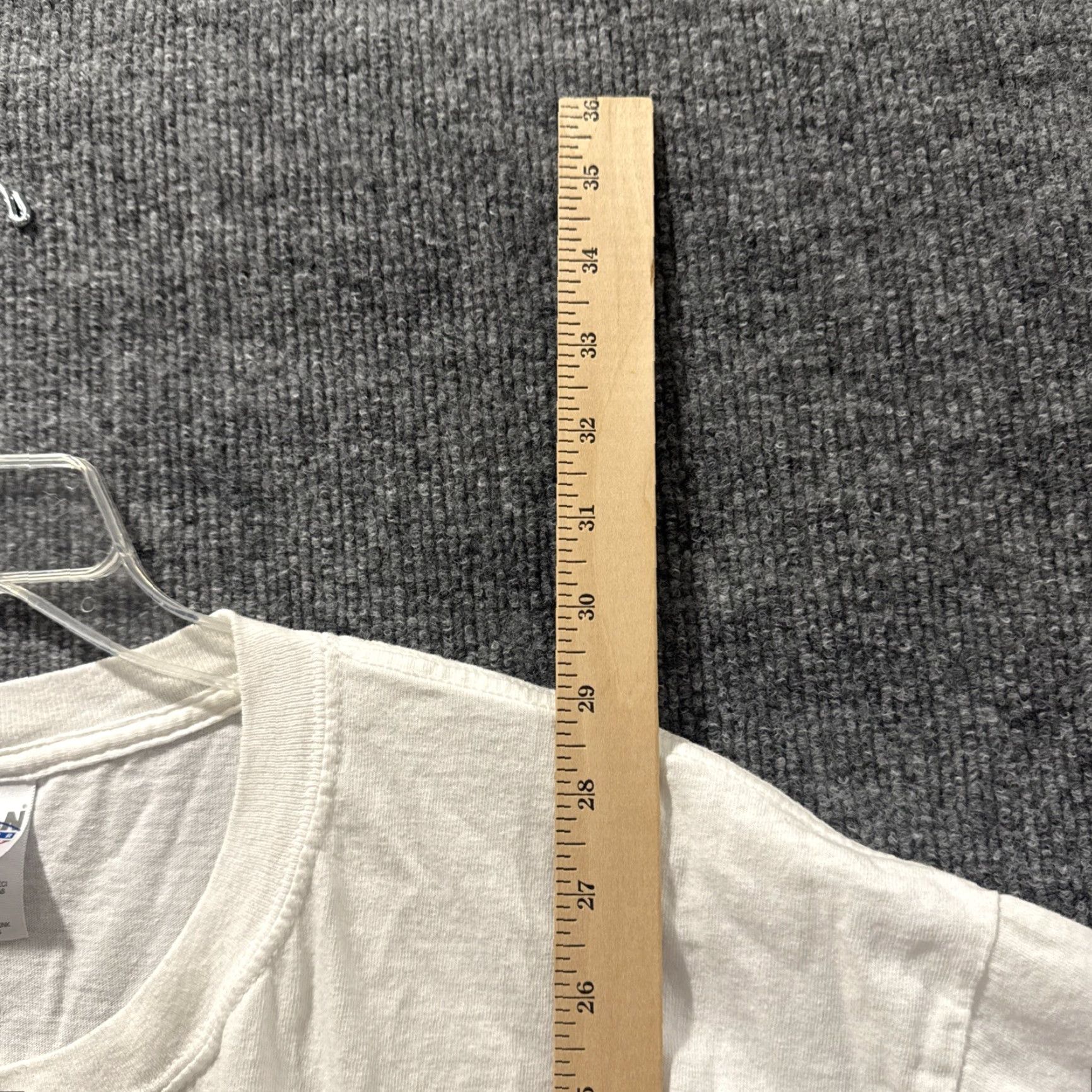 Gildan VINTAGE 00s Drink Till She’s Cute White Short Sleeve T-Shirt DAMAGED Men’s XL Gildan"} Size US XL / EU 56 / 4 - 7 Thumbnail
